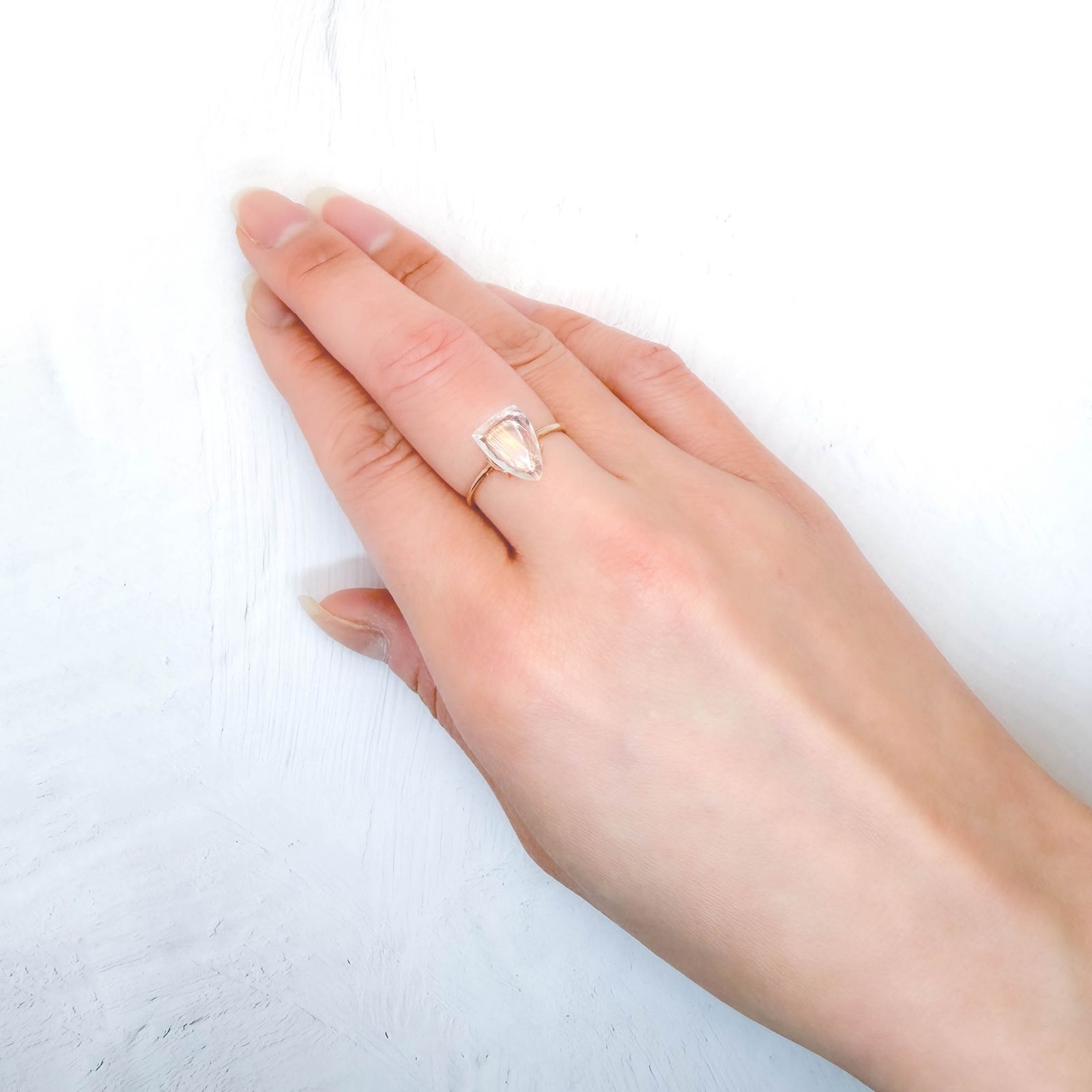 ◇リバーシブル◇マラウイムーンストーン マラウイ共和国産 3.20ct / 11.4x11.1mm前後 [260331810]