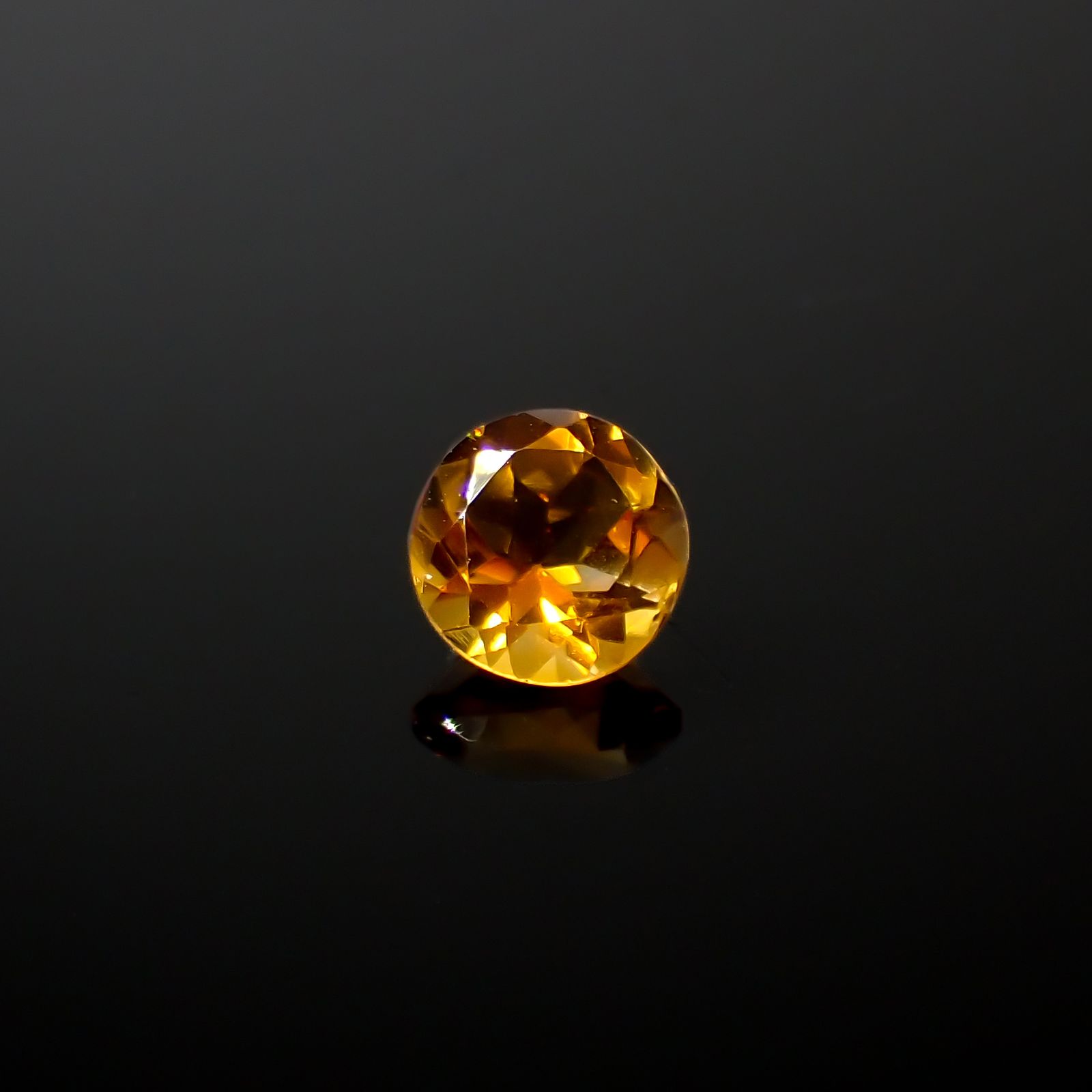 マデイラシトリン ブラジル・ミナスジェライス州産 1.64ct[240427126]7.8x7.7mm前後