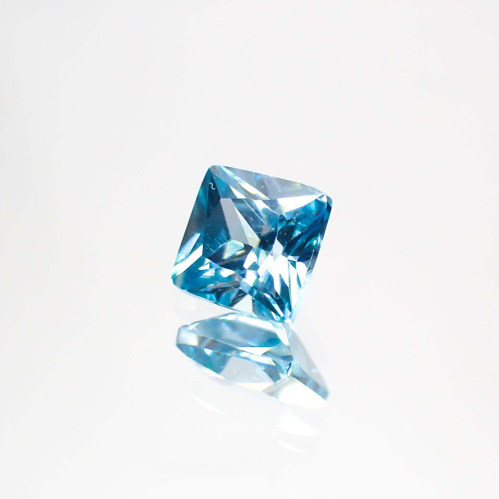 ◇プリンセスカット◇ブルージルコン(宝石名ジルコン)カンボジア産 1.00ct 識別済[220113991]5.1x5.1mm前後