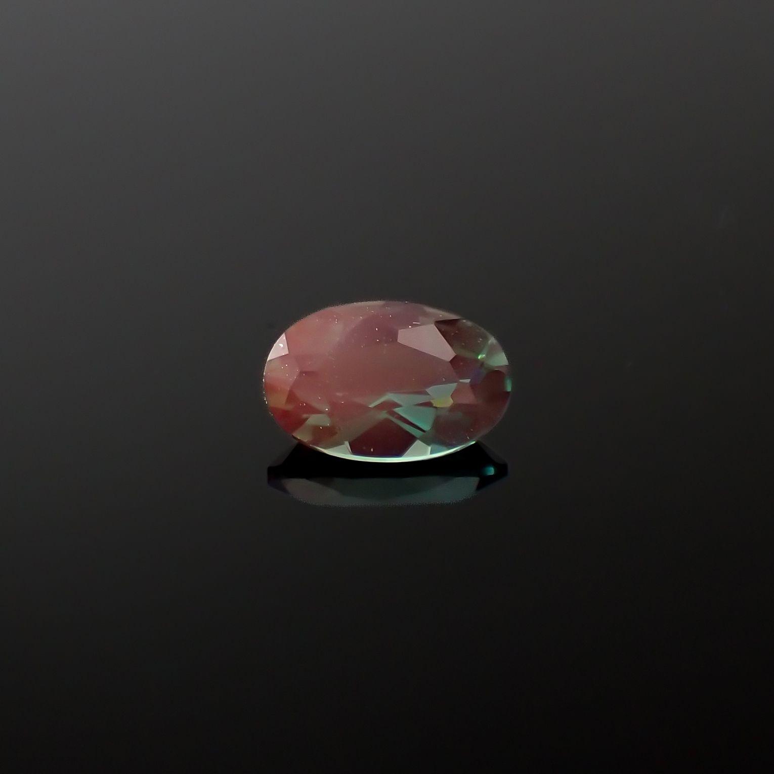 カラーチェンジアンデシン モンゴル産 0.35ct[240226318]6x4mm前後