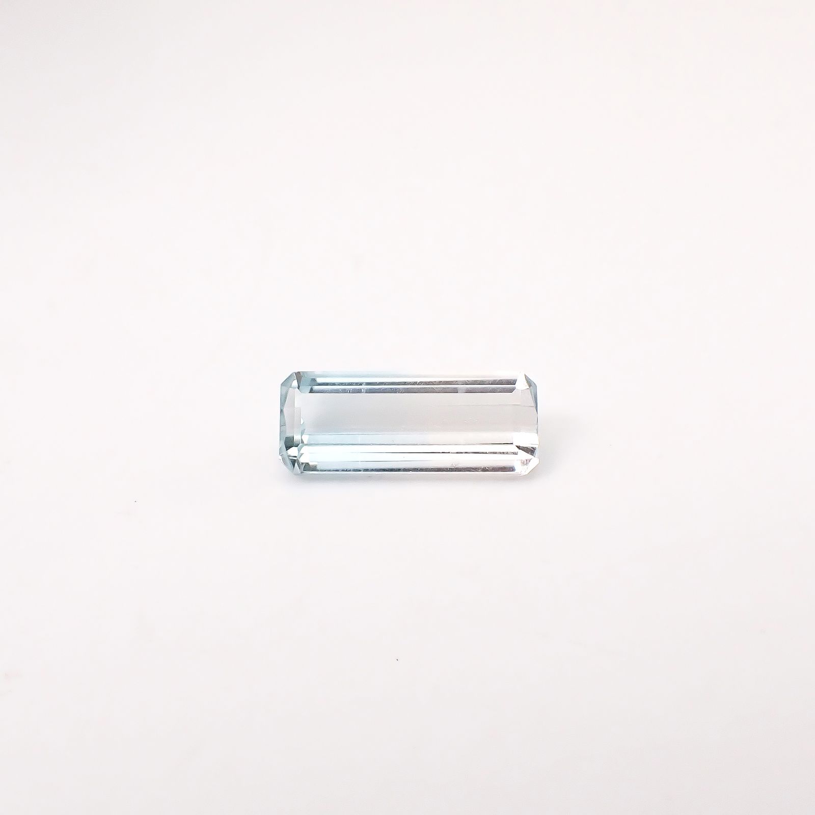 バイカラートパーズ 非加熱 ブラジル産 6.41ct / 16.6x6.8mm前後 [260331797]