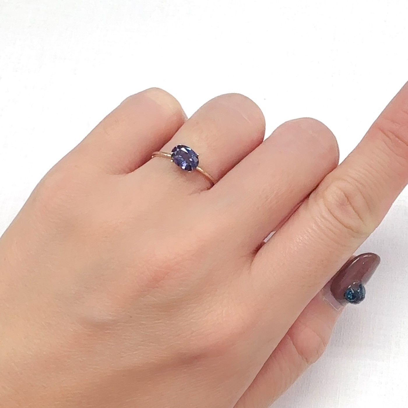 ベキリーブルーガーネット（カラーチェンジガーネット アレキタイプ） マダガスカル・ベキリー産 0.81ct[240628289]7x4.9mm前後