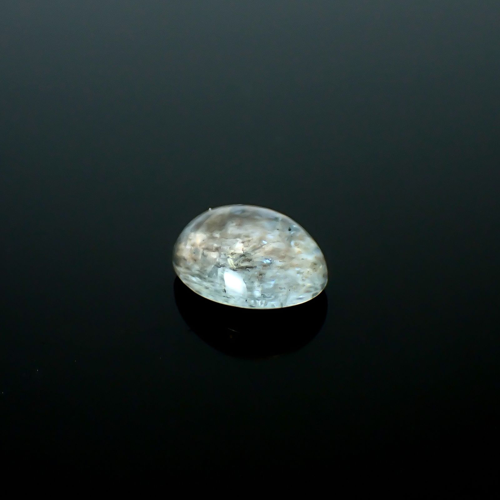アベンチュリンアクアマリン ナイジェリア産 2.57ct / 9.9x7.5mm前後 [260919776]