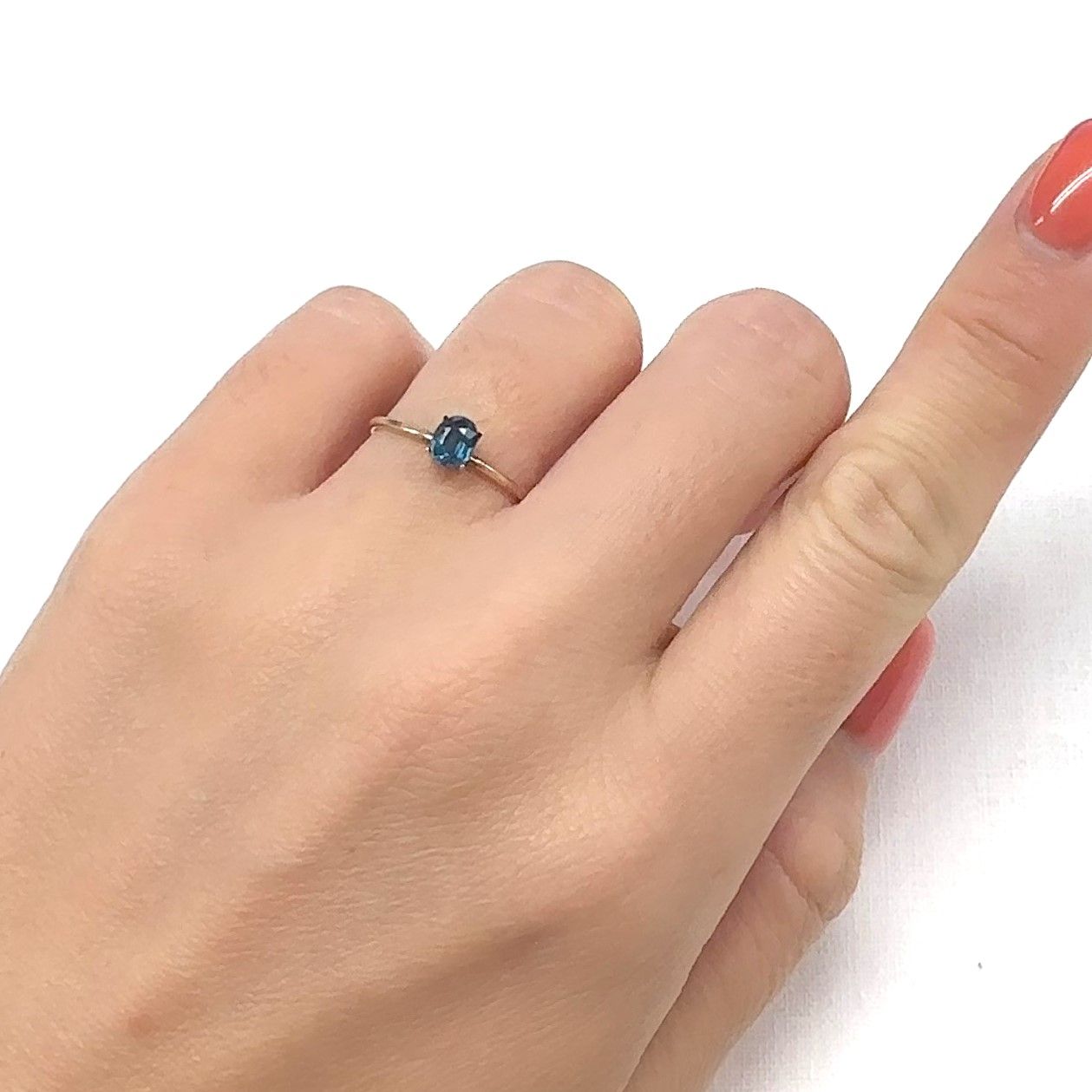 オーシャンブルーカイヤナイト(宝石名カイヤナイト)インド・オリッサ州産 0.44ct 識別済[240929161]5x3.9mm前後