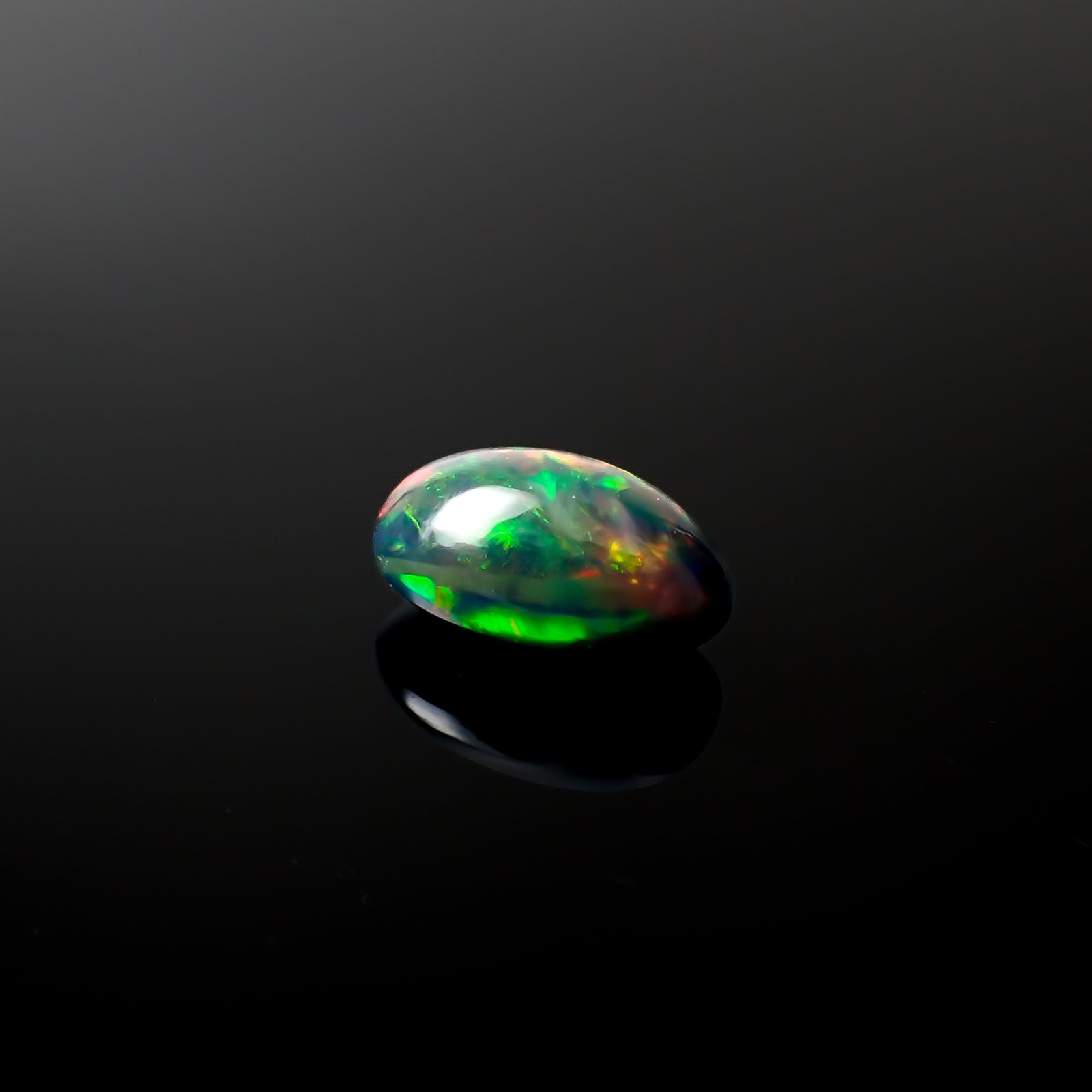 ブラックオパール(宝石名オパール/加熱処理)エチオピア産 3.33ct 識別済[240326532]13.1x8.4mm前後