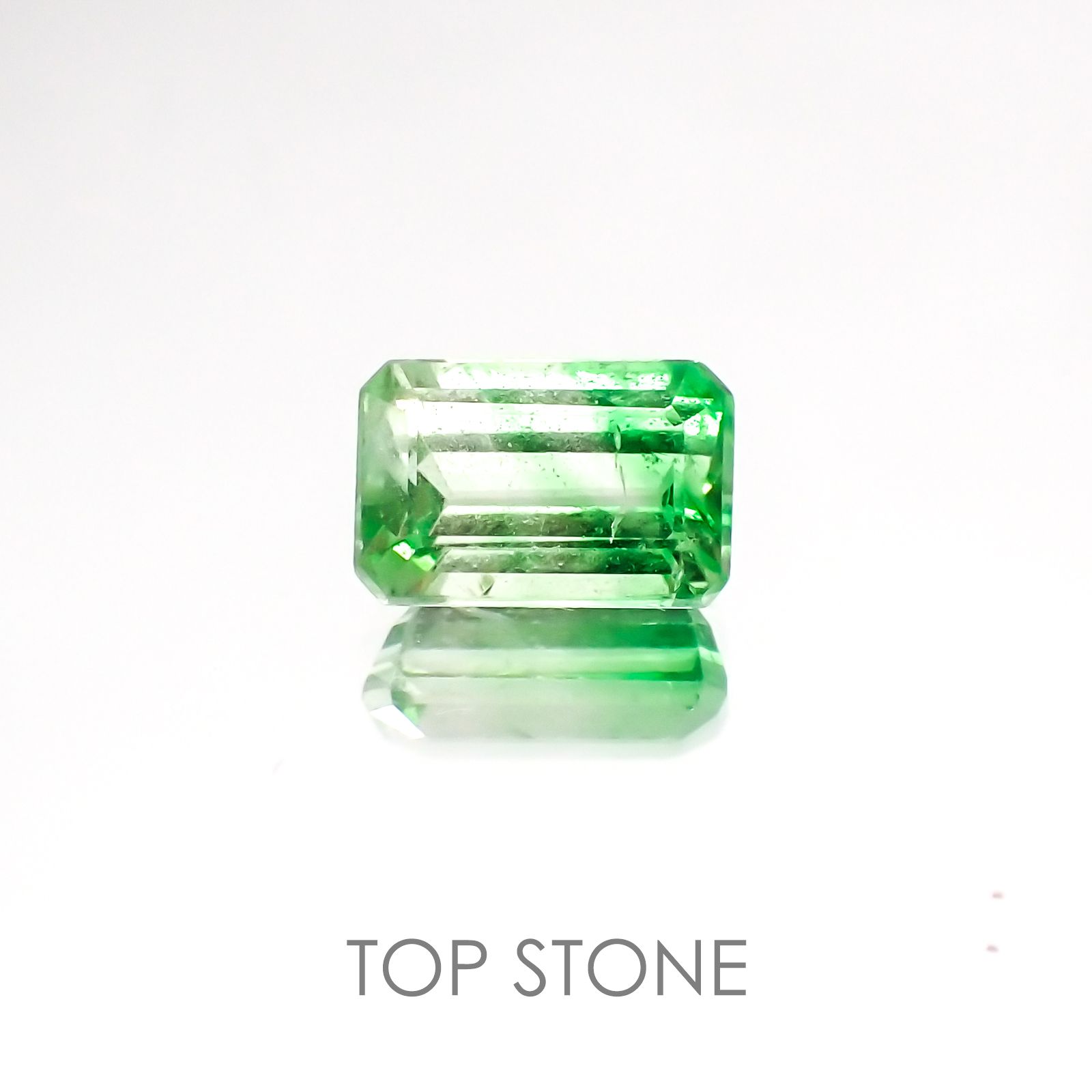 バイカラーツァボライト タンザニア産 ルース 1.22ct[20128486]7.1×4.7mm前後