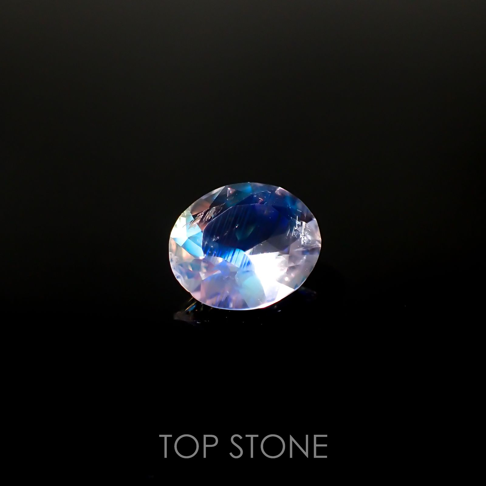 レインボームーンストーン(宝石名ラブラドライト)タンザニア産 1.33ct 識別済[220717204]8.9x7.5mm前後