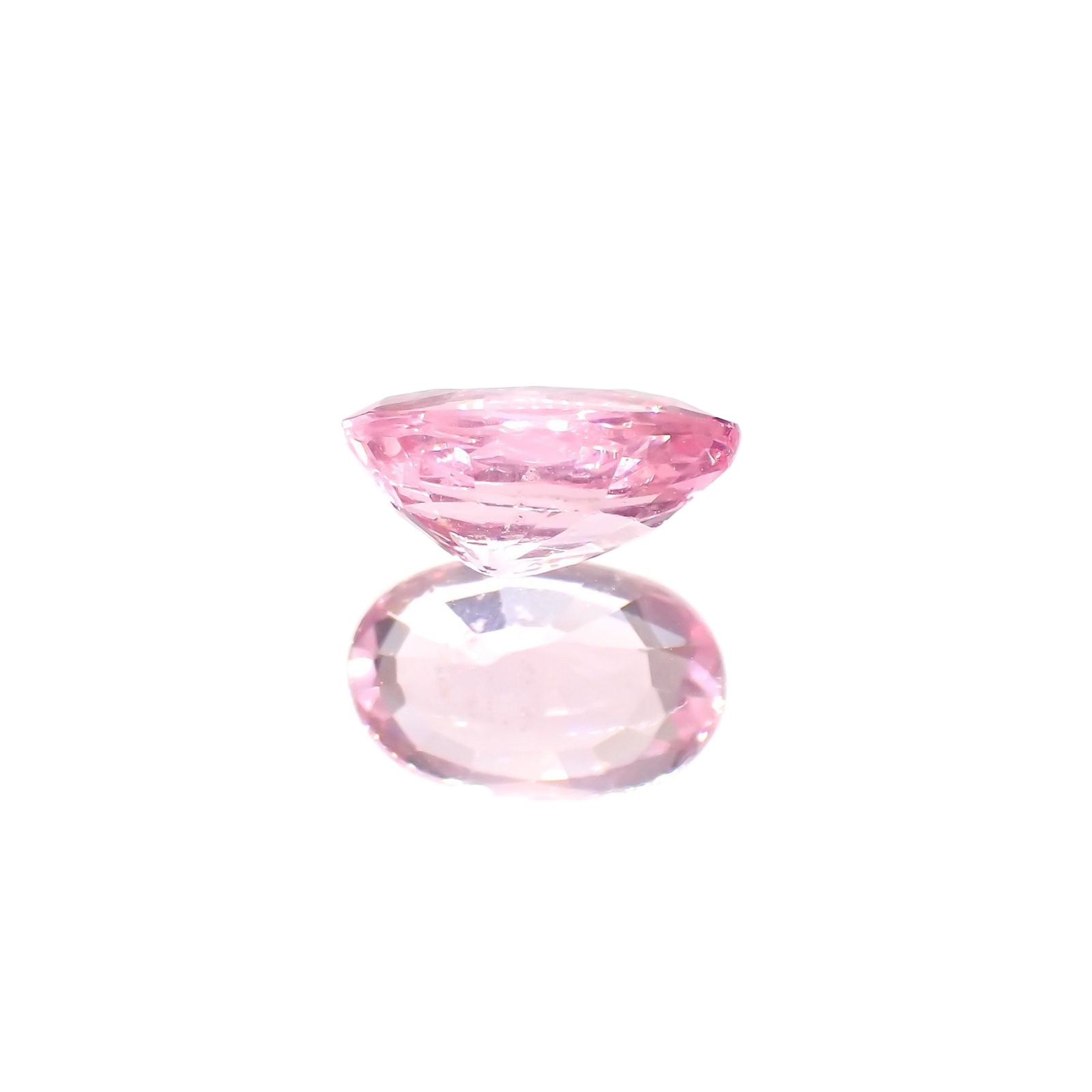 ピンクスピネル(宝石名ピンク・スピネル)タンザニア産 ソ付(彩珠) 1.246ct / 8.1x5.2mm前後 [231124091]