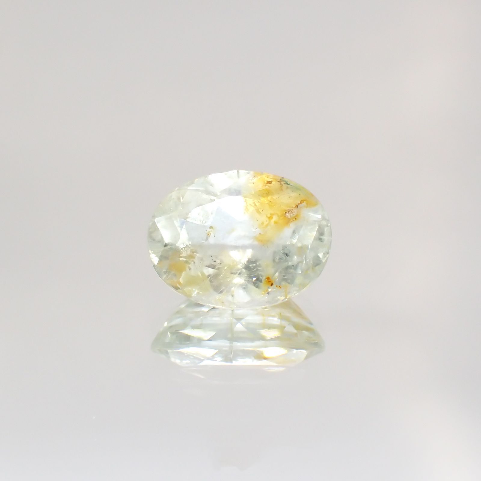 オーロラアクアマリン ブラジル産 4.06ct [220114403]12.1x9.2mm前後