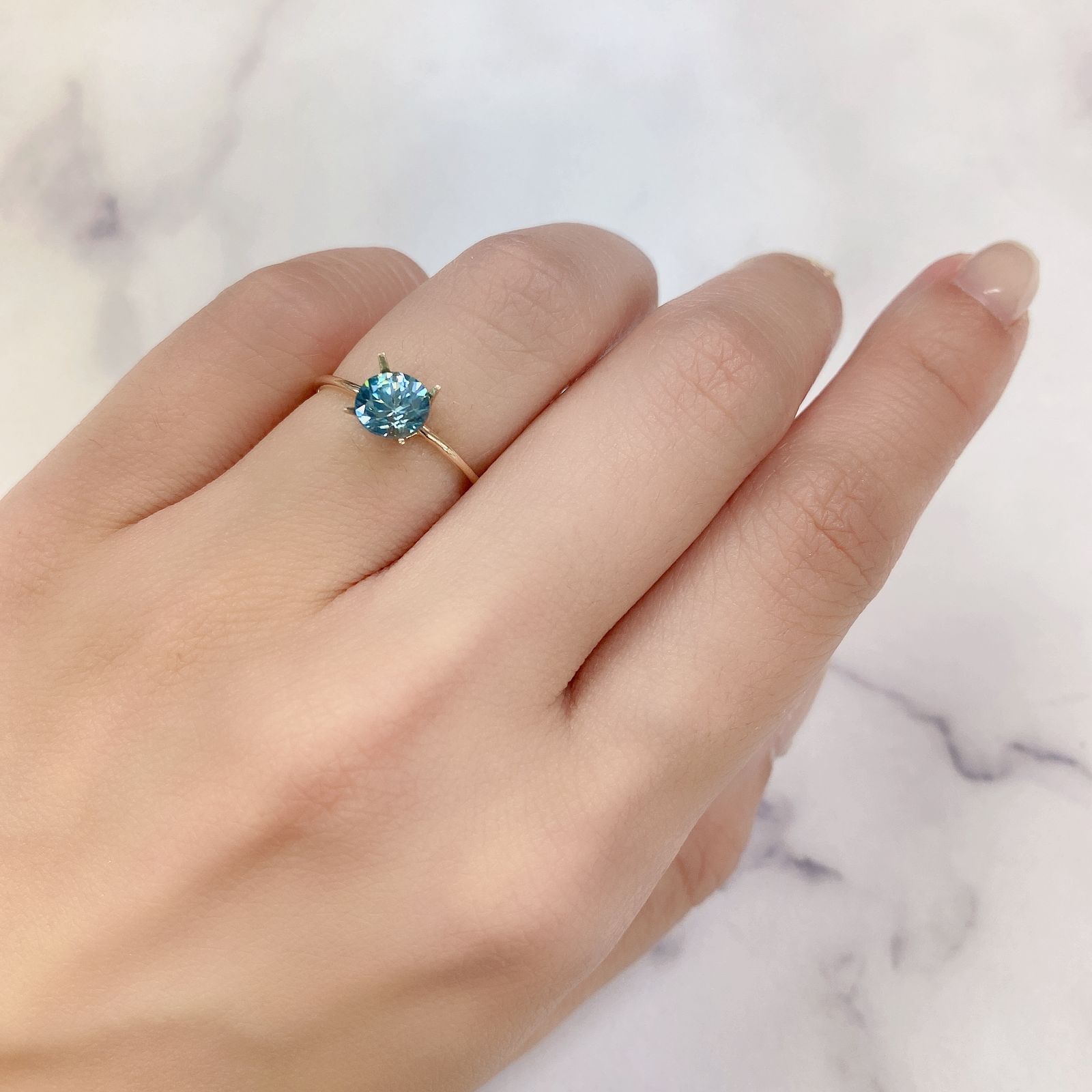 ブルージルコン(宝石名ジルコン) カンボジア産 1.33ct 識別済[20063100]6×6mm前後