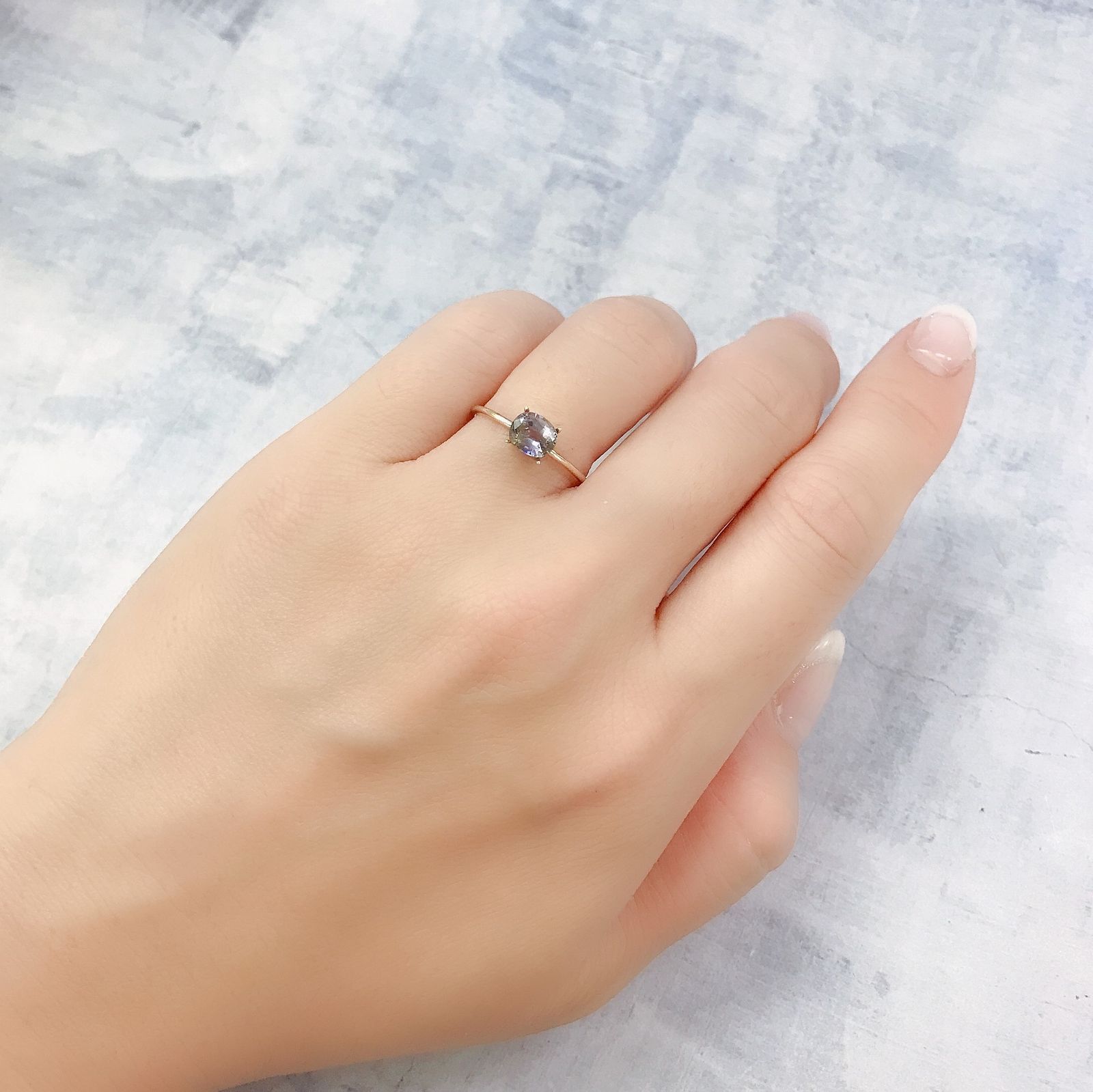バイカラータンザナイト(宝石名ゾイサイト)タンザニア産 0.86ct 識別済[220717002]6x5.2mm前後