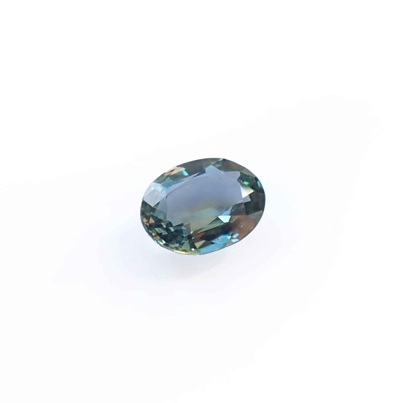 サファイア(宝石名サファイア) マダガスカル/スリランカ産 ソ付(彩珠) 2.128ct / 8.9x6.9mm前後 [260112477]