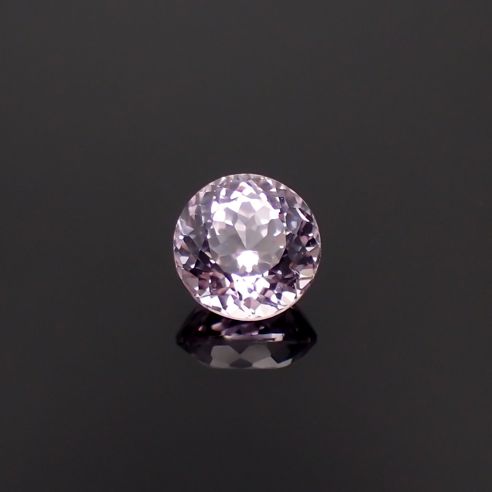 クンツァイト アフガニスタン産 2.40ct [251124348]7.9x7.9mm前後