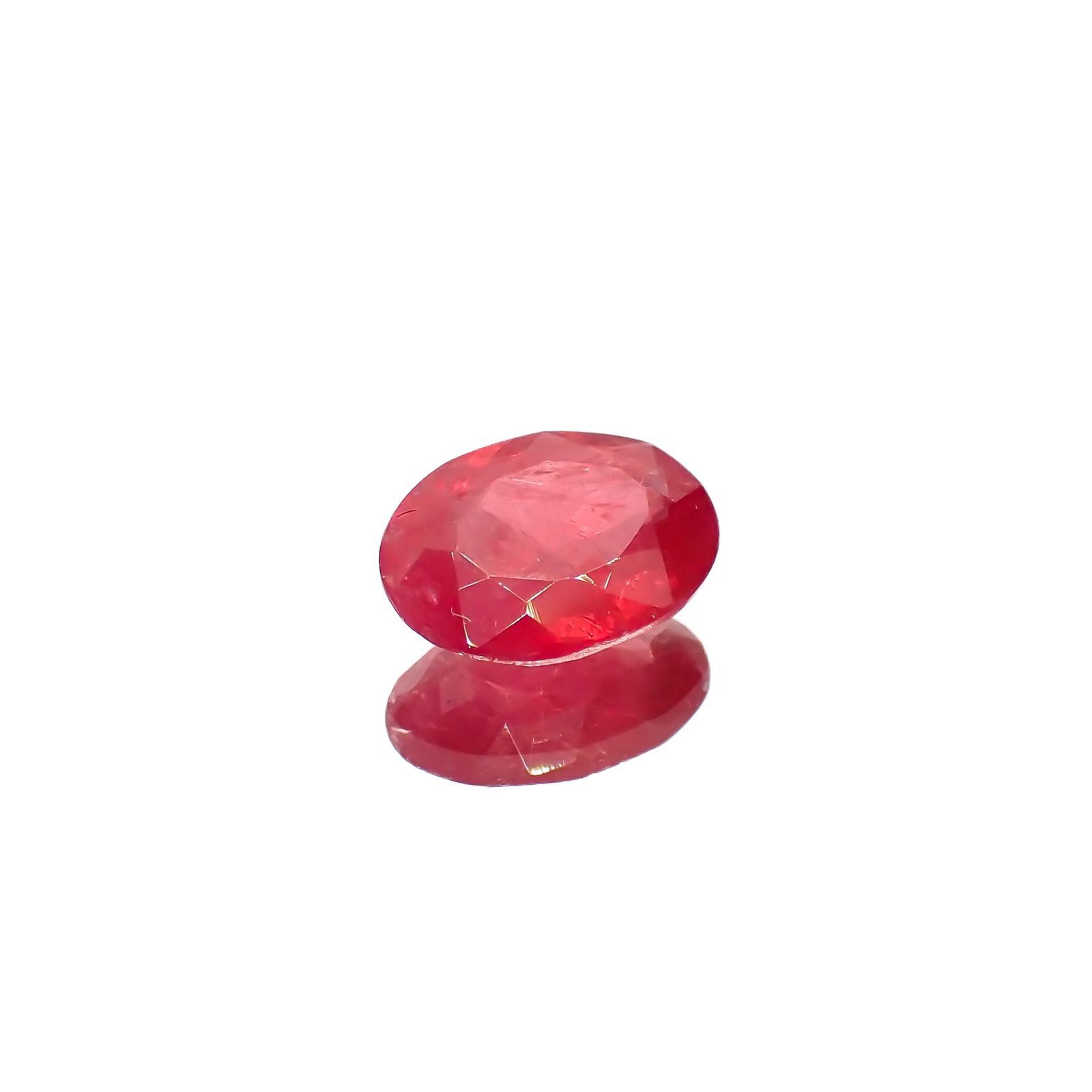 ロードナイト(宝石名ロードナイト)ブラジル産 識別済 2.01ct / 9.3x7.3mm前後 [220616712]