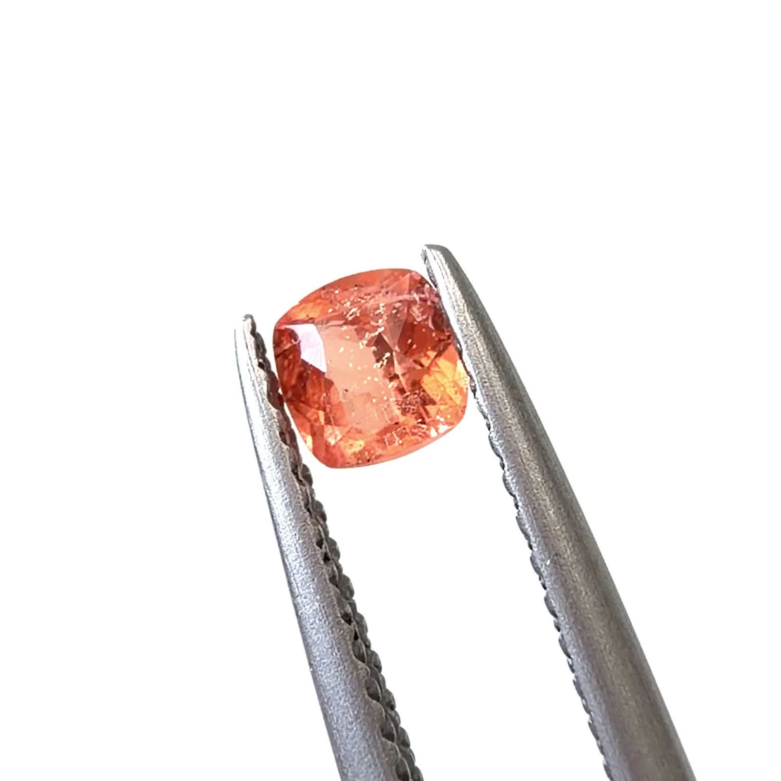 トリプライト(宝石名トリプライト)ブラジル産 識別済 0.36ct / 4x4mm