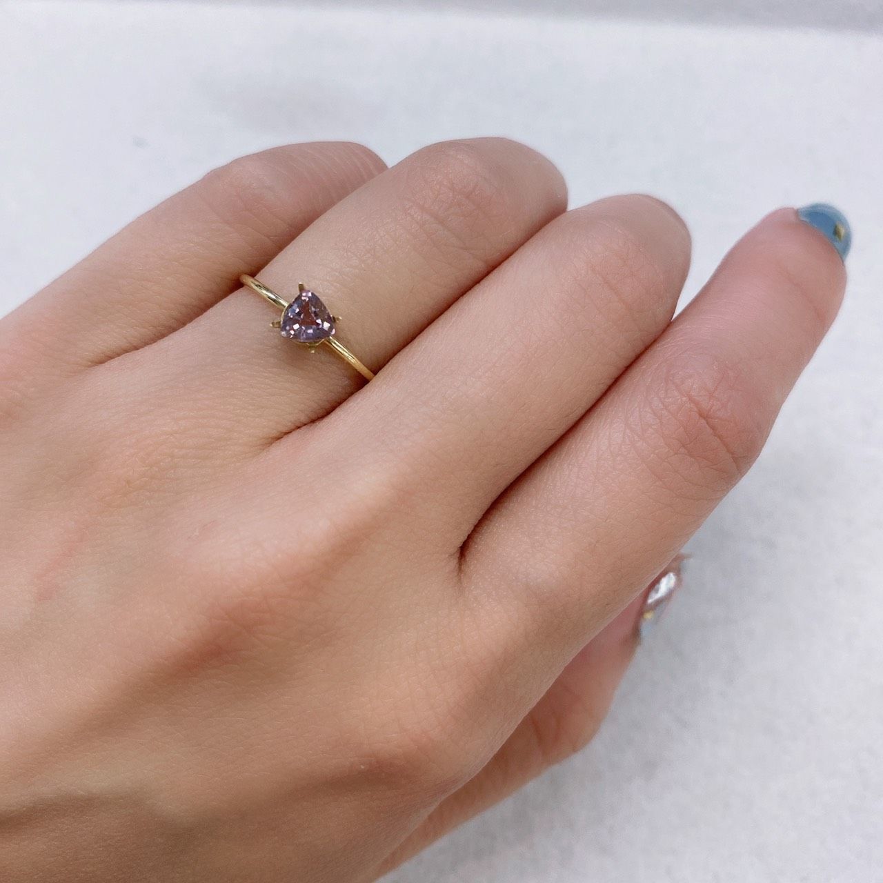 ピンクダイアスポア(宝石名ダイアスポア) アフガニスタン産 0.45ct 識別済[210812428]4.7×5mm前後