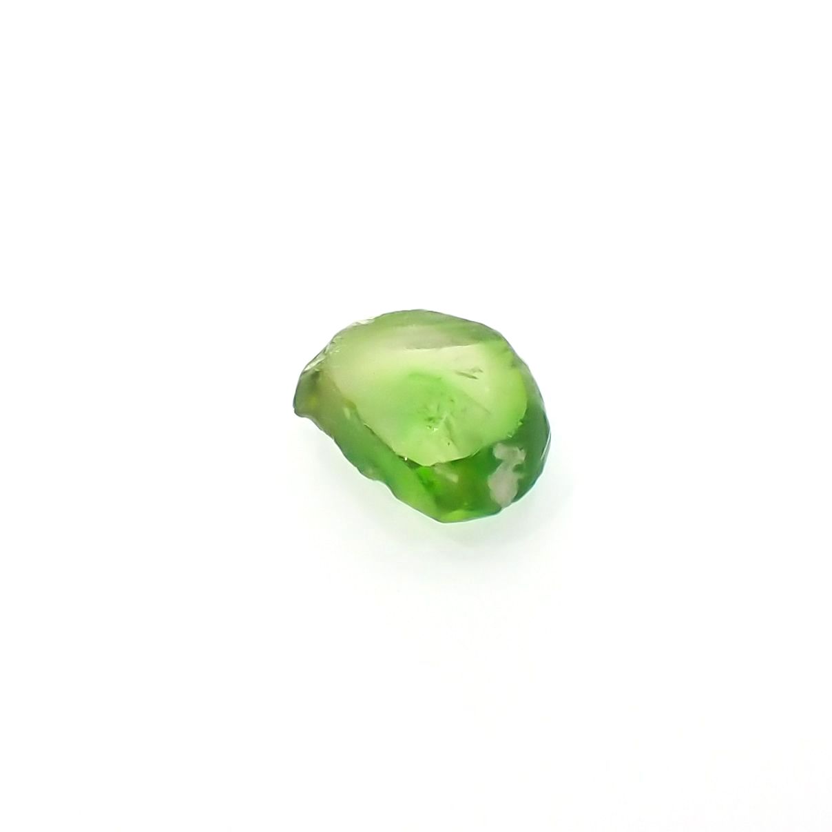 デマントイドガーネット 原石スライス(宝石名デマントイド・ガーネット) 0.33ct 識別済[210812772]4.9×3.8mm前後