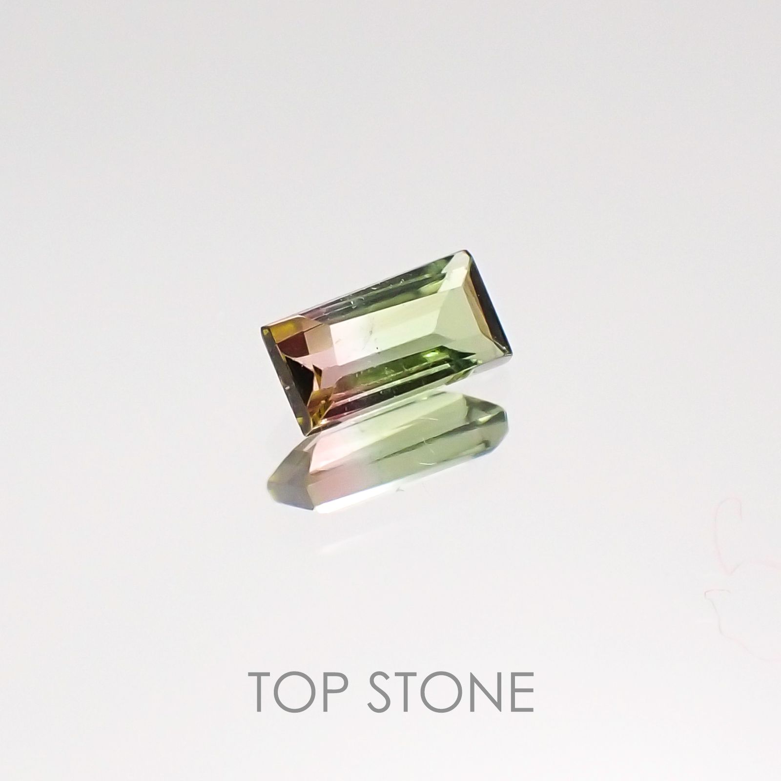 バイカラートルマリン ブラジル産 ルース 0.16ct[20107126]4.6×2.4mm前後