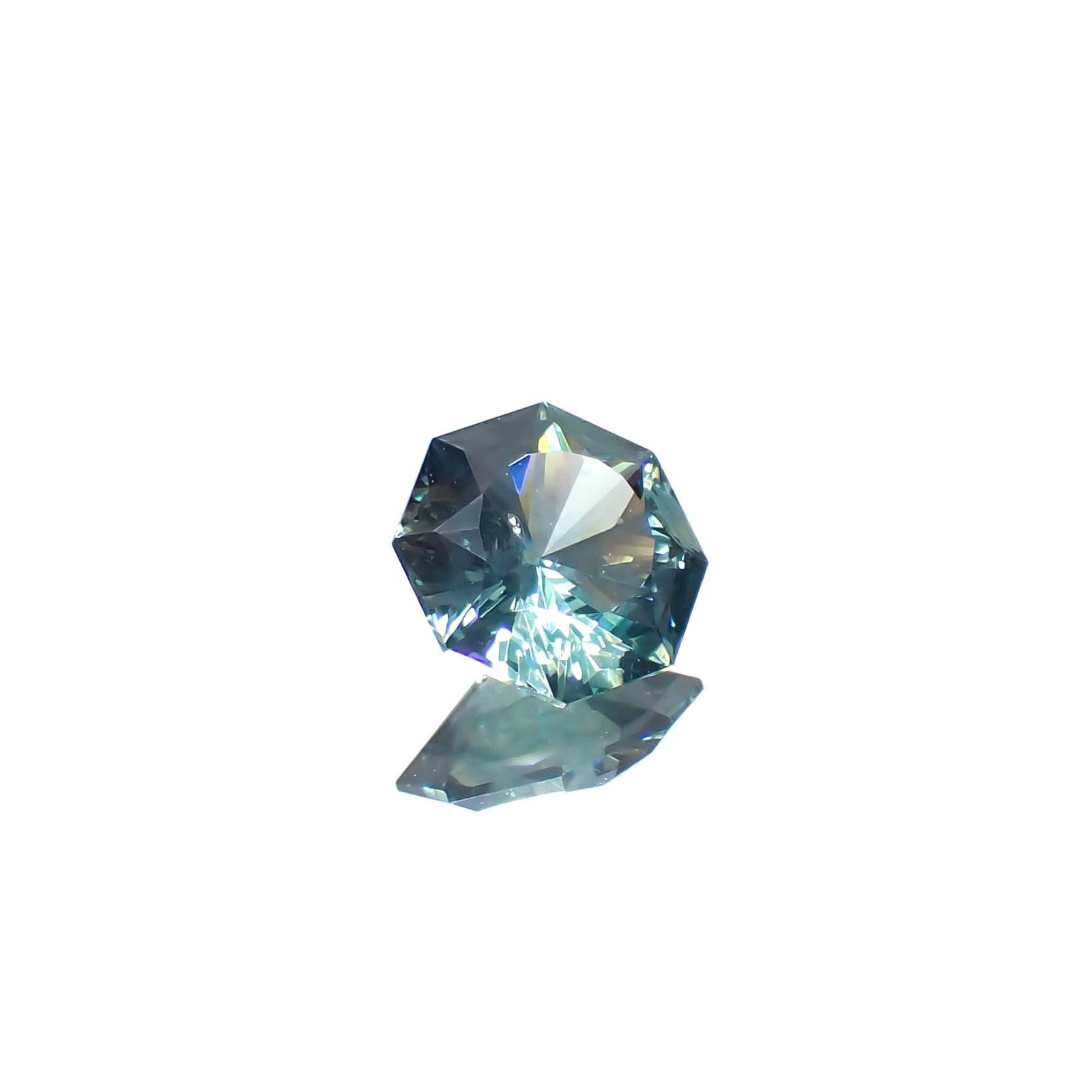 ◇オクタゴンカット◇モンタナサファイア アメリカ・モンタナ州産 0.69ct[240326405]5.4x5.4mm前後