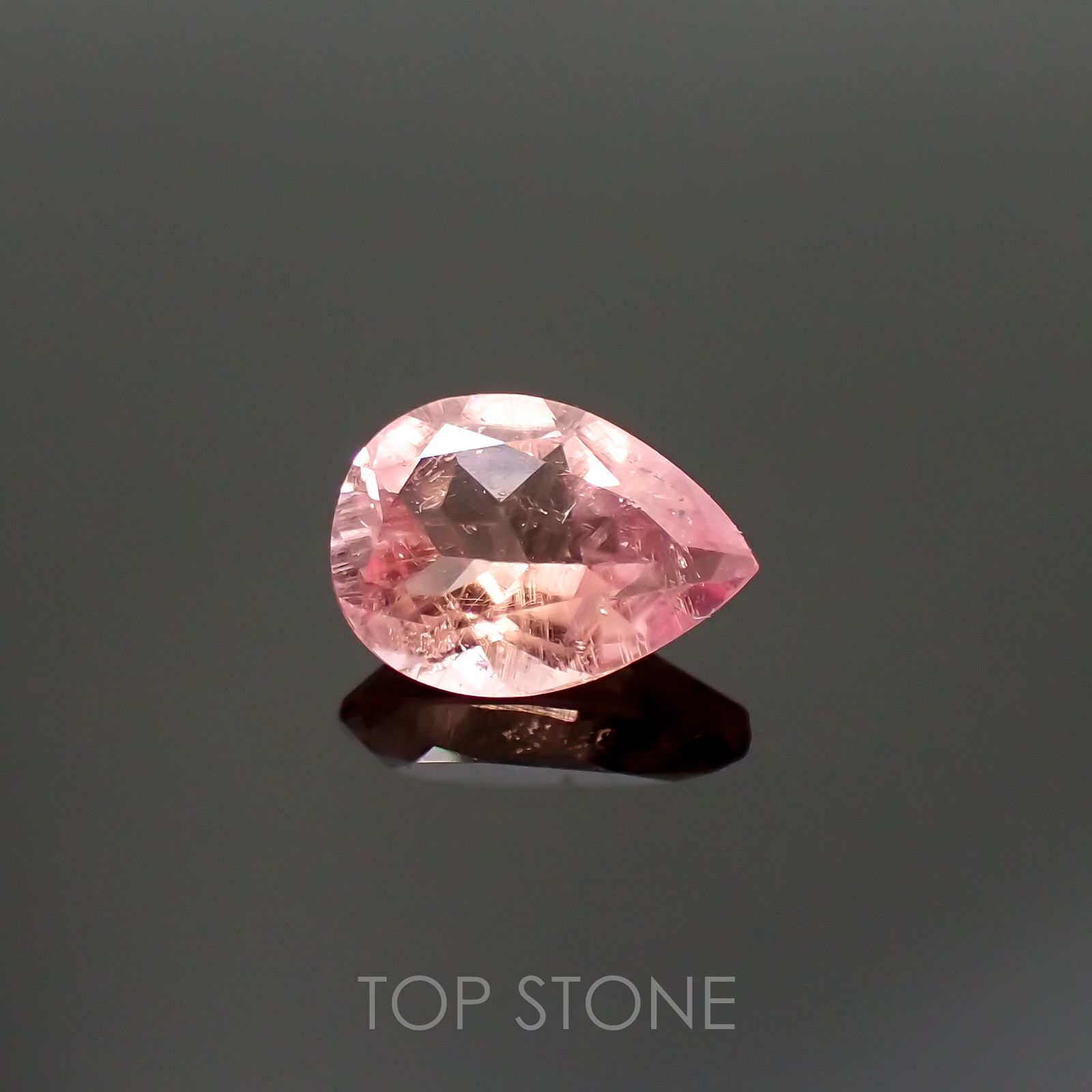 ペツォッタイト(ラズベリル)(宝石名ペツォッタイト)マダガスカル産 0.690ct ソ付(彩珠)[220114344]7.1x5mm前後