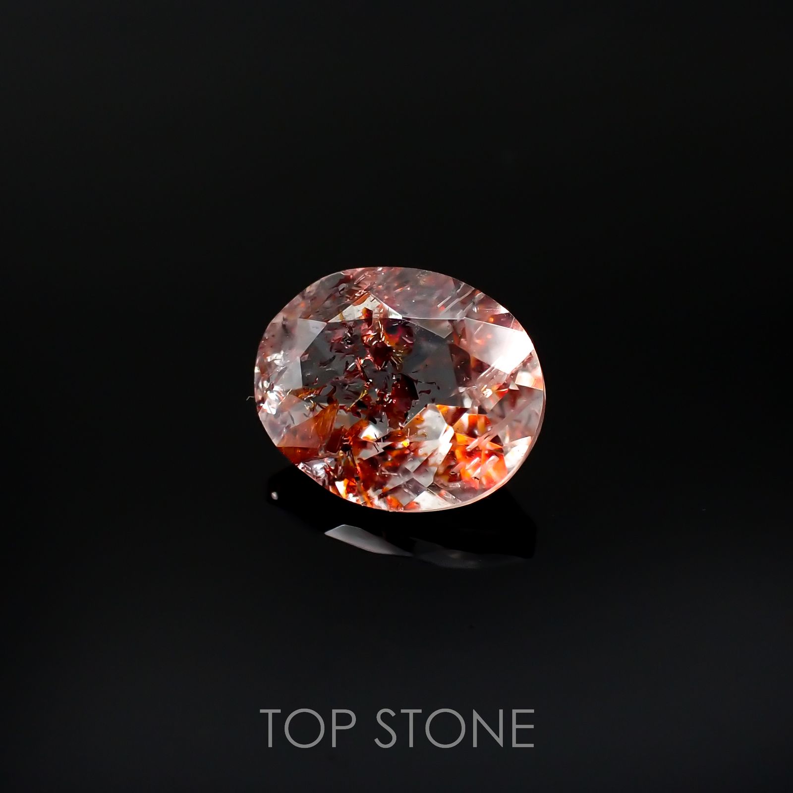 ファイヤークォーツ ナイジェリア産 1.40ct[220917574]8.6x7mm前後