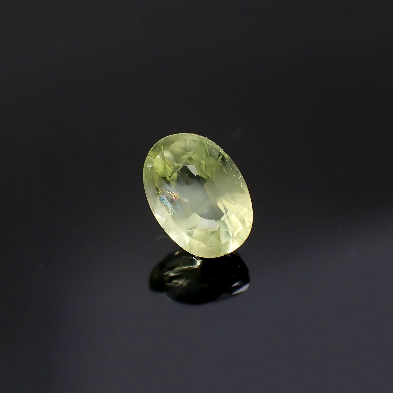 クリソベリル(宝石名クリソベリル)マダガスカル産 識別済 1.25ct / 7.3x5.3mm前後 [220817449]