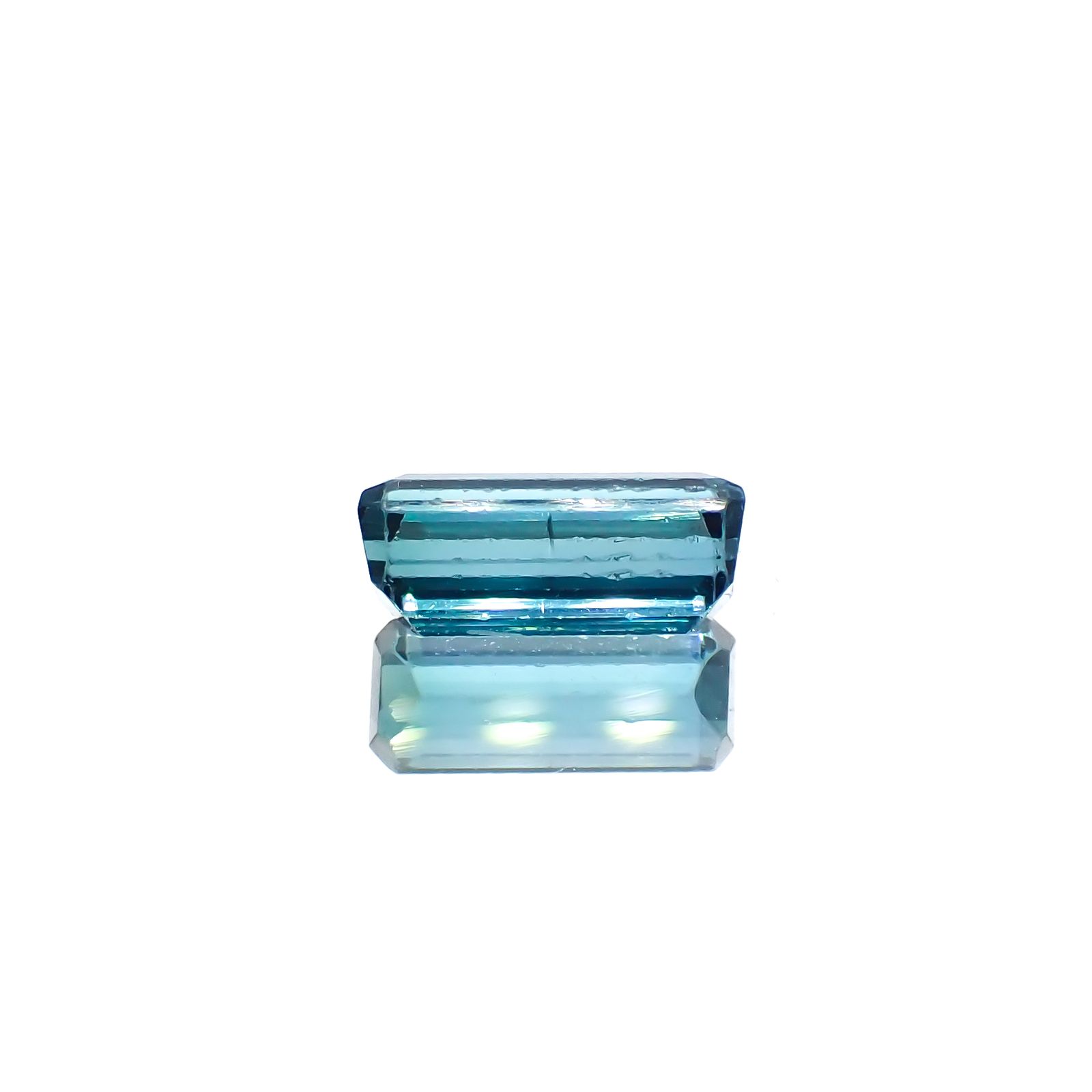 ブルートルマリン(宝石名ブルー・トルマリン)ブラジル産 1.231ct ソ付(彩珠)[231224374]8.7x3.6mm前後
