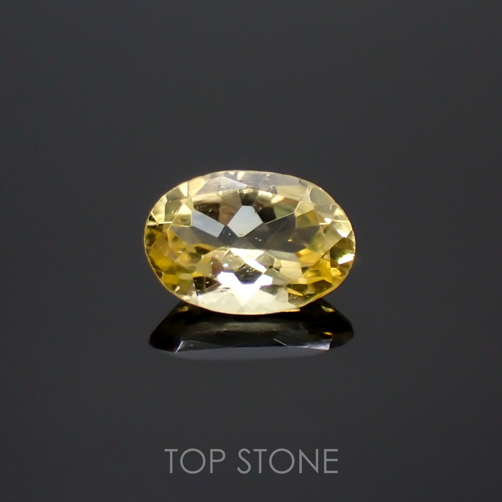 レモンイエローアパタイト(宝石名アパタイト) メキシコ産 0.63ct 識別済[211013237]6.8×4.8mm前後