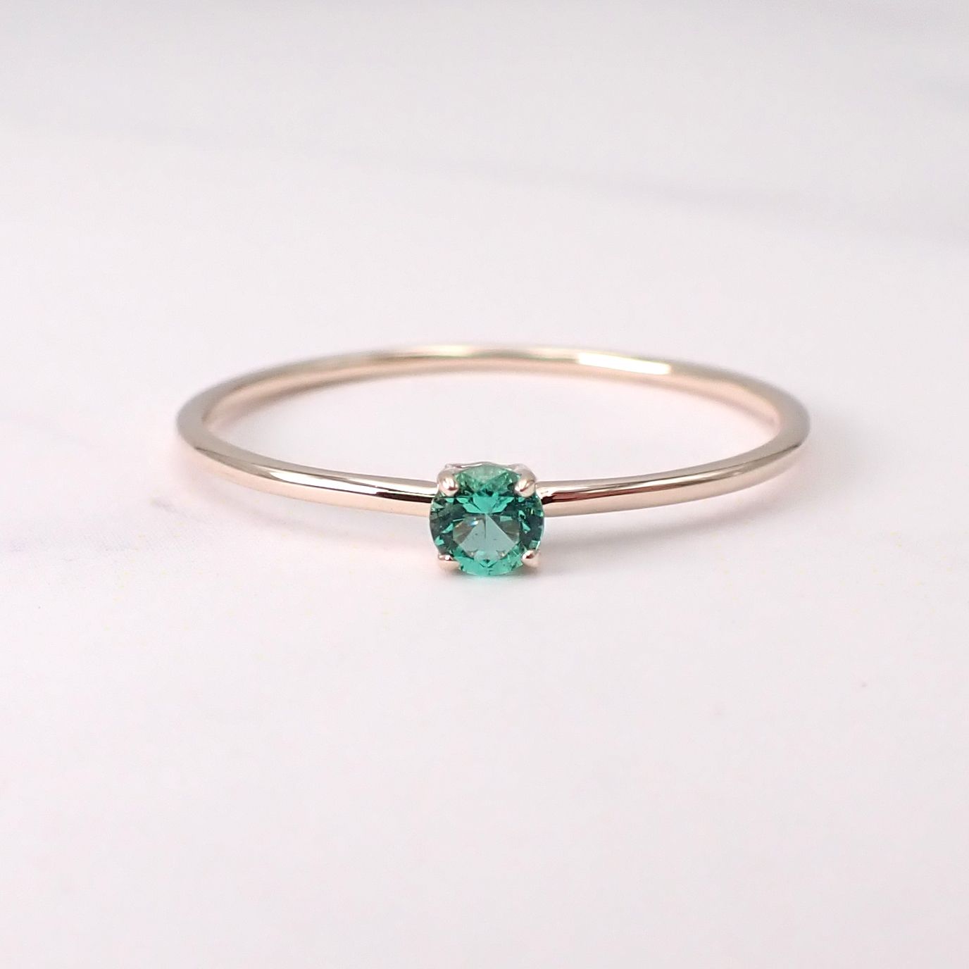 リング空枠：石留め▶ノンオイルエメラルド（お客様製作例）