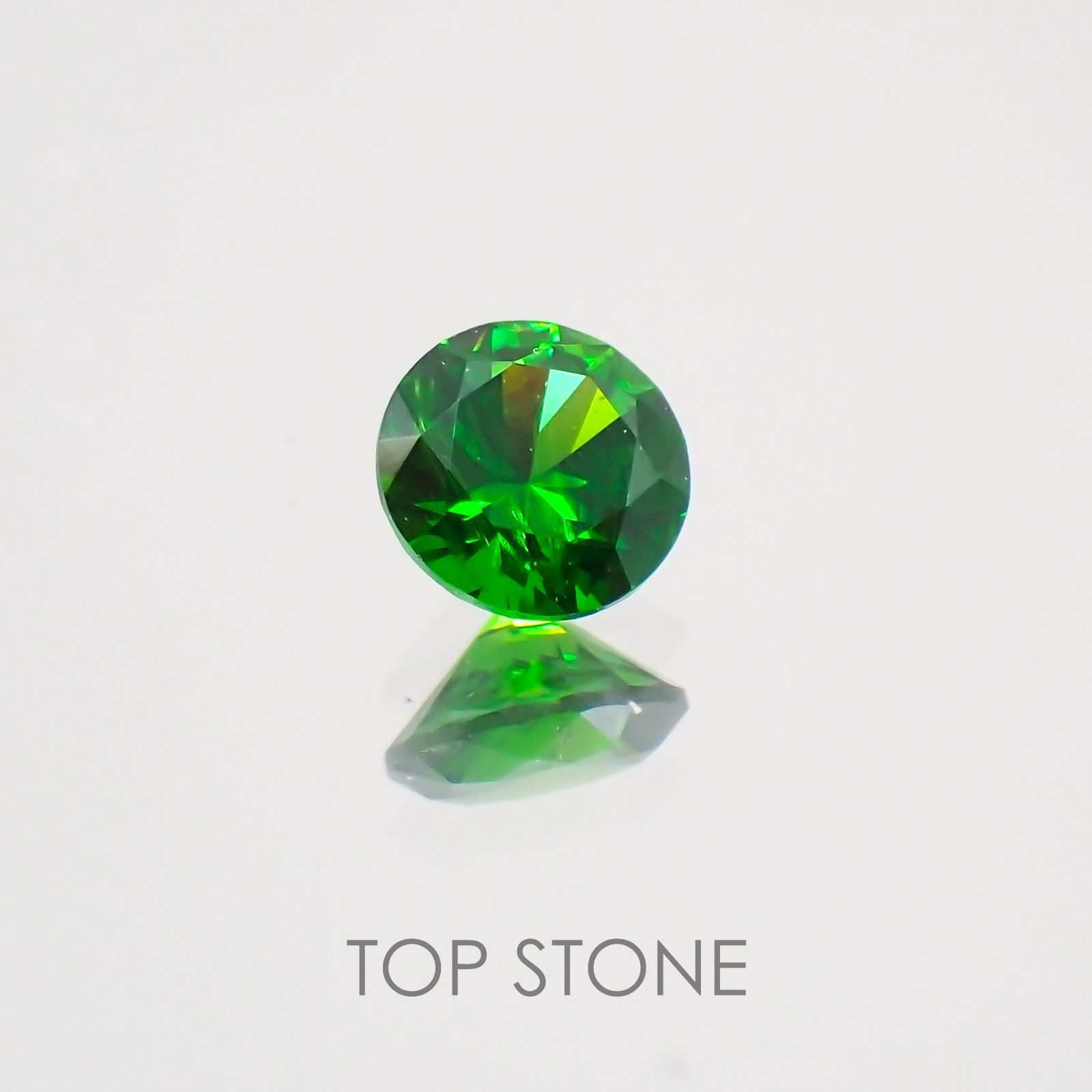 デマントイドガーネット(宝石名デマントイド・ガーネット)  ロシア産 0.170ct ソ付(彩珠)[210410513]3.3×3.3mm前後