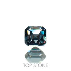 カラーチェンジガーネット アレキタイプ(宝石名ガーネット)マダガスカル・ベキリー産 0.11ct 識別済[221119060]2.5x2.4mm前後