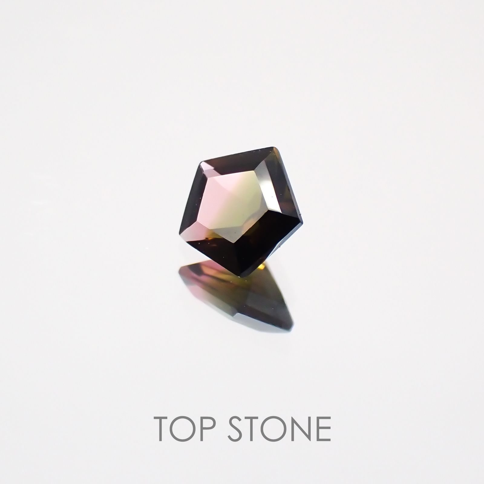 ◇ペンタゴンカット◇バイカラートルマリンSA ブラジル・アフリカ産 ルース 0.24ct[21019139]4.1×4.1mm前後