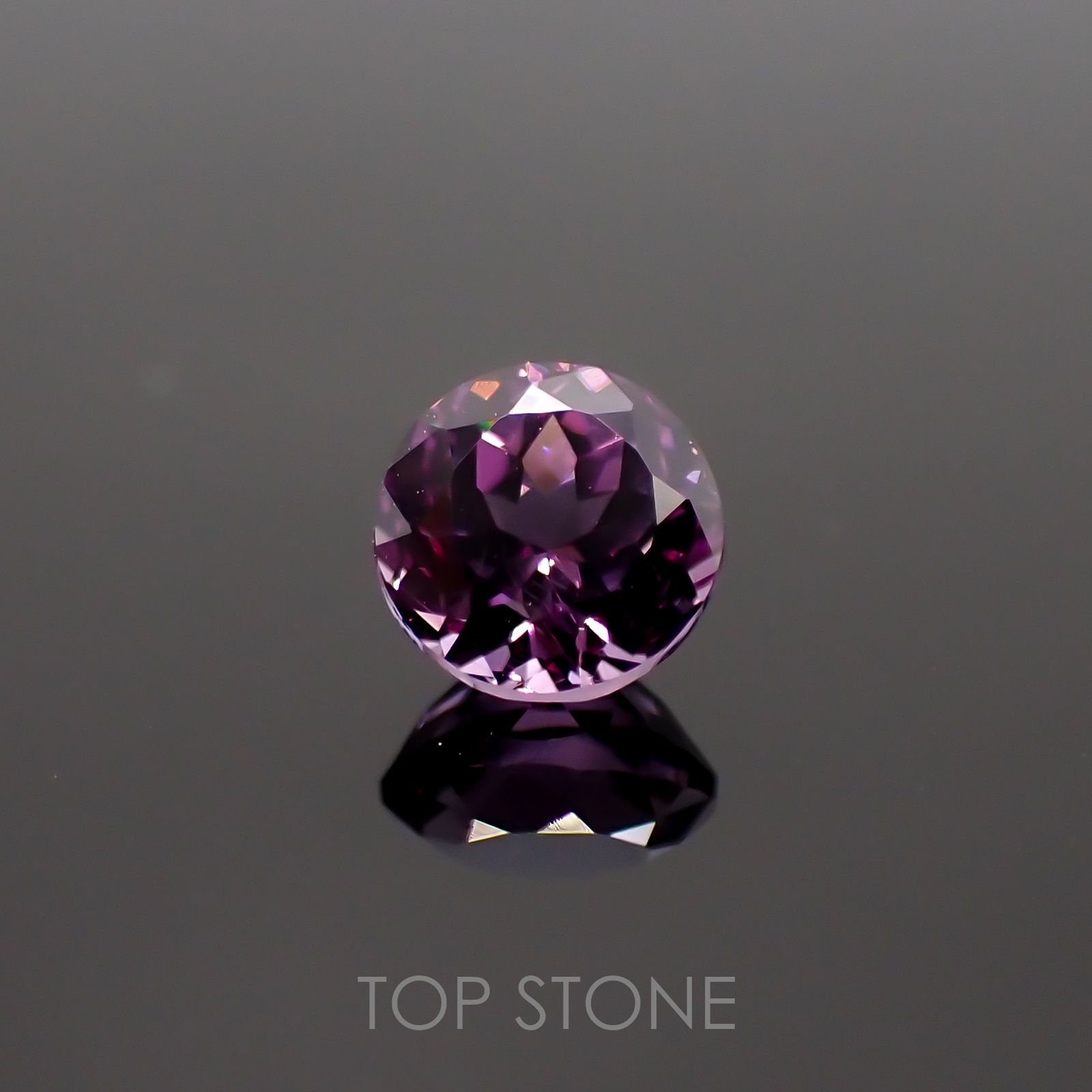 ウンバライトガーネット(宝石名ガーネット) タンザニア産 0.71ct 識別済[20128576]5×5mm前後