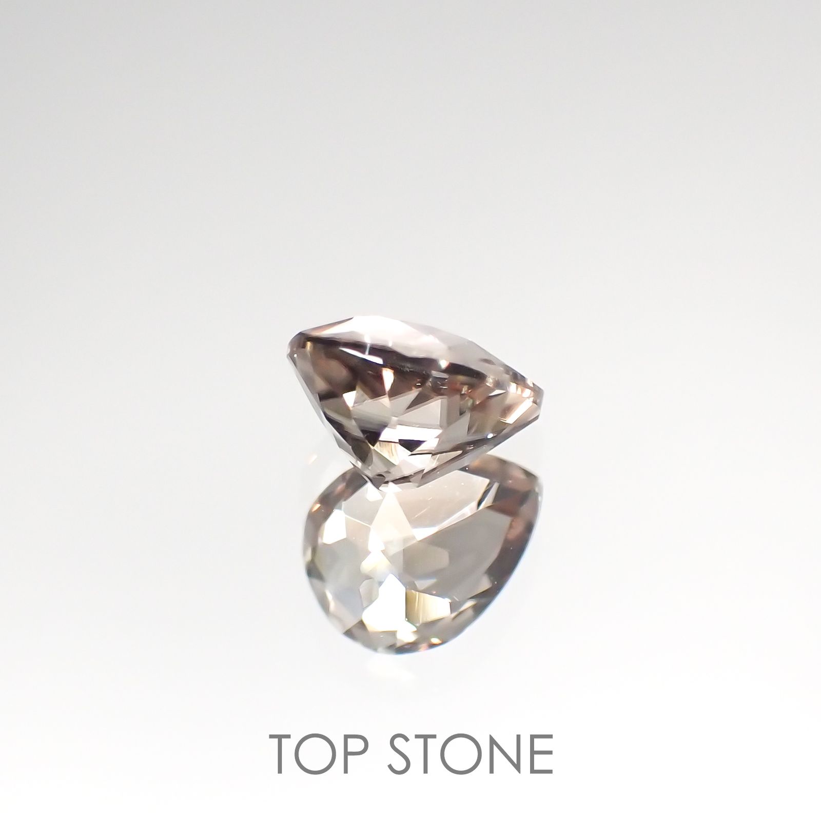 ダイアスポア カラーチェンジ(宝石名ダイアスポア) トルコ産 0.89ct 識別済[210912420]6.9×5.3mm前後