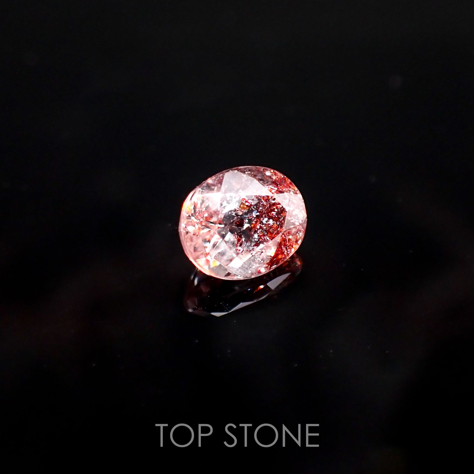 ファイヤークォーツ ナイジェリア産 ルース 1.11ct[210510708]7.5×6mm前後