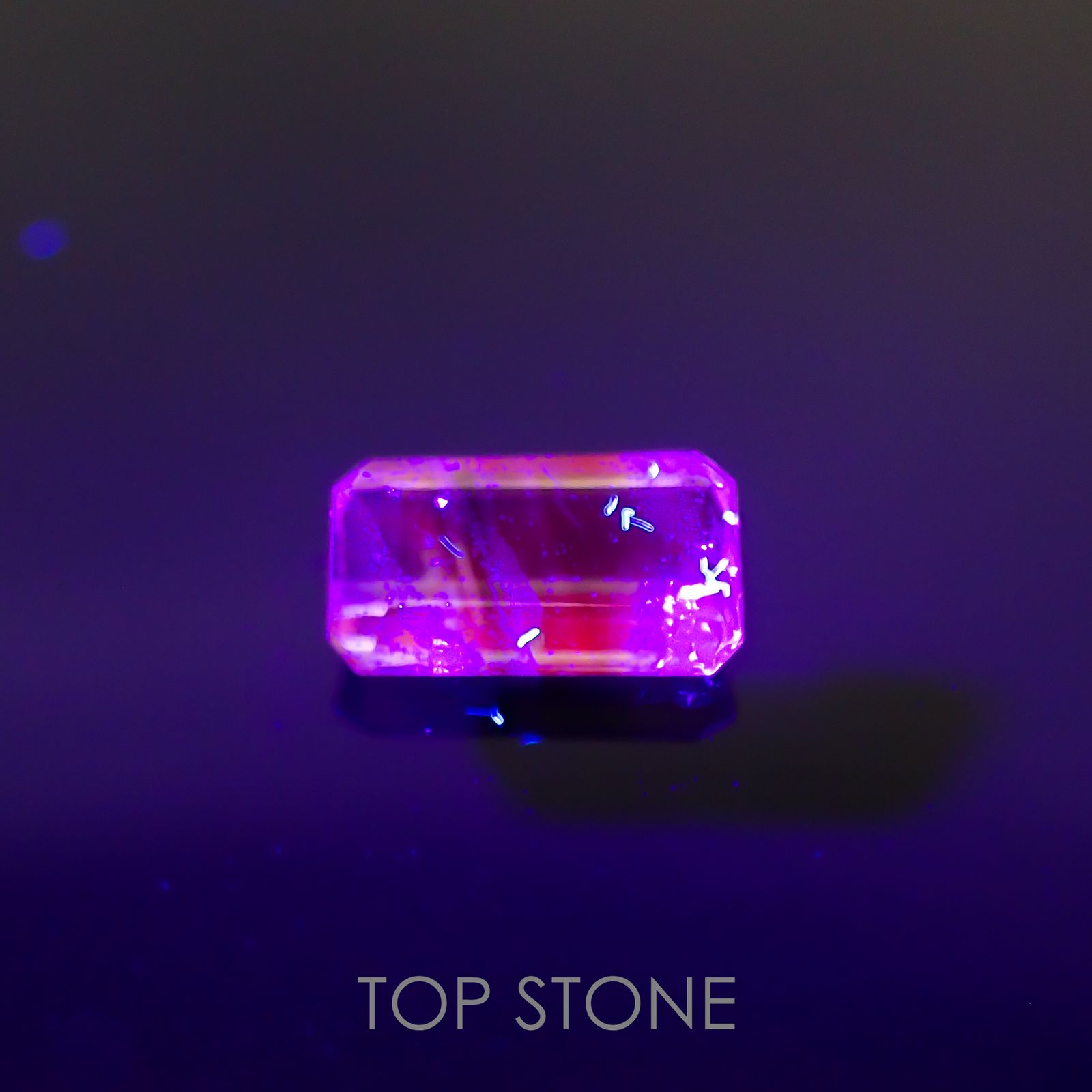 バイカラーツァボライト タンザニア産 ルース 0.82ct[210610918]7.2×4mm前後