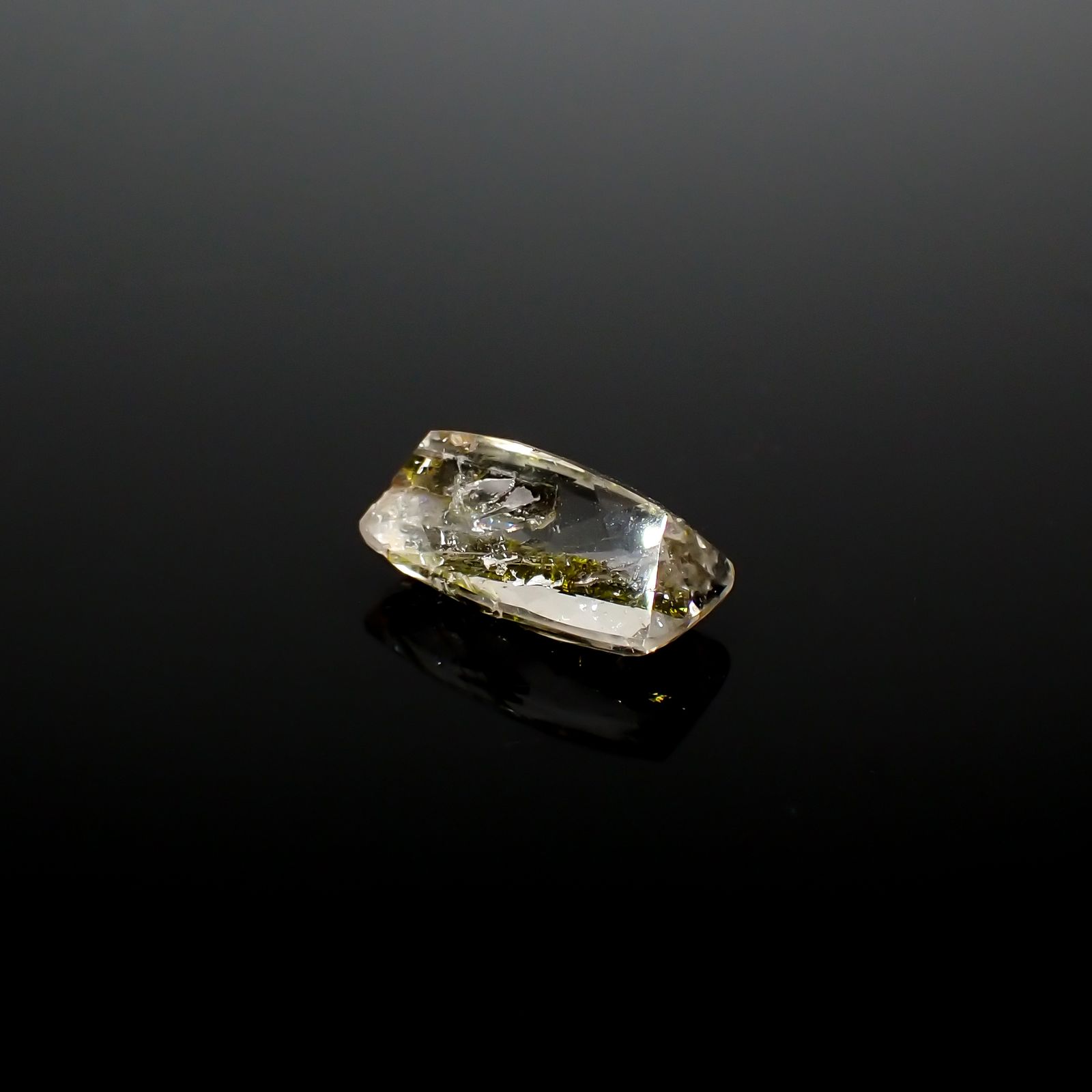 エピドートインクォーツ ブラジル産 3.42ct[240427293]12.5x7.1mm前後