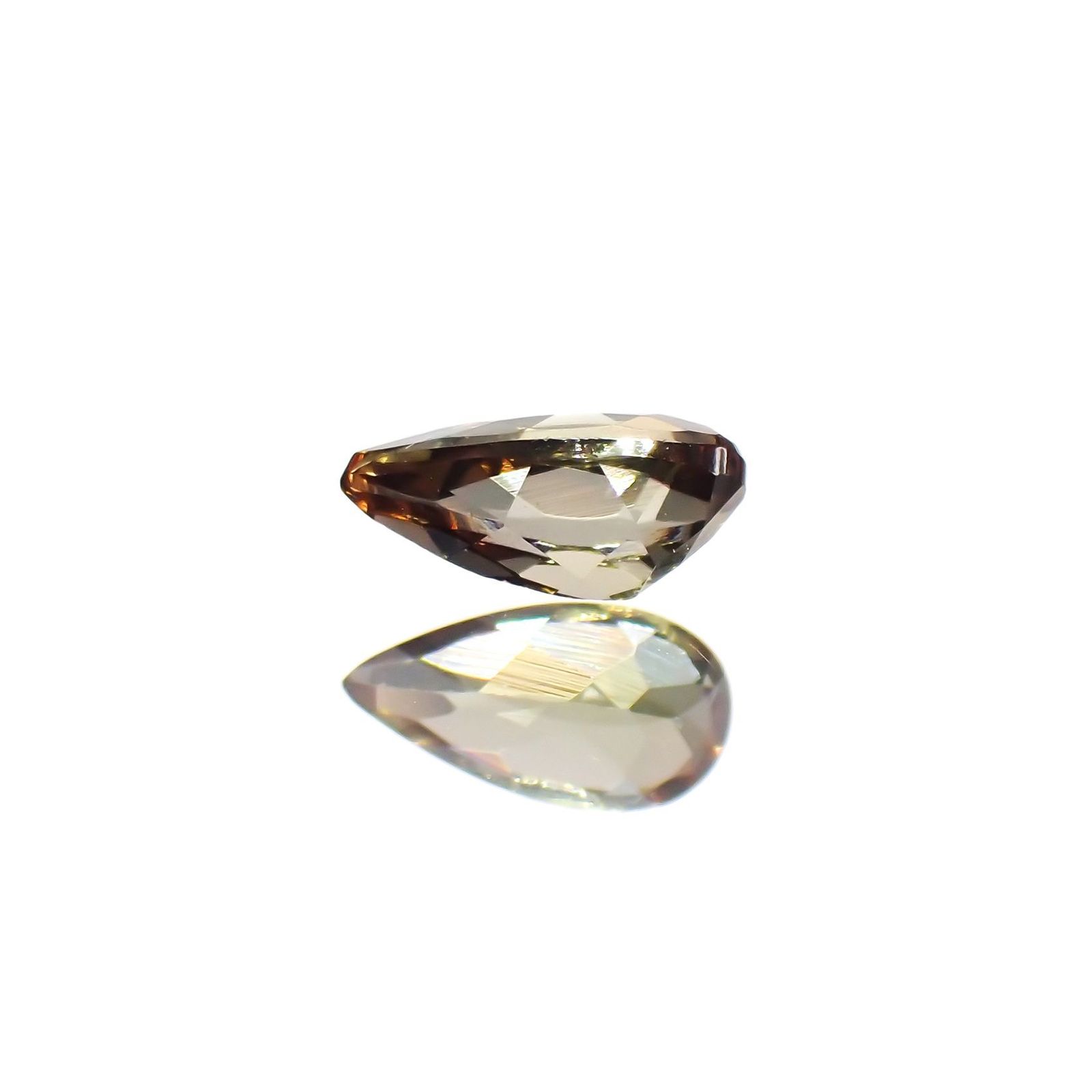 アンダリュサイト(宝石名アンダリュサイト)スリランカ/モザンビーク産 識別済 0.32ct / 5.8x3.1mm前後 [251014424]