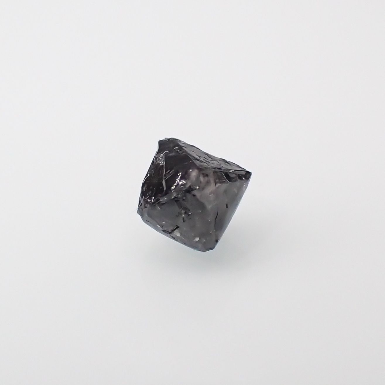 ブラックダイヤモンド 原石 0.42ct[220515832]4.3x4.3mm前後 | TOP