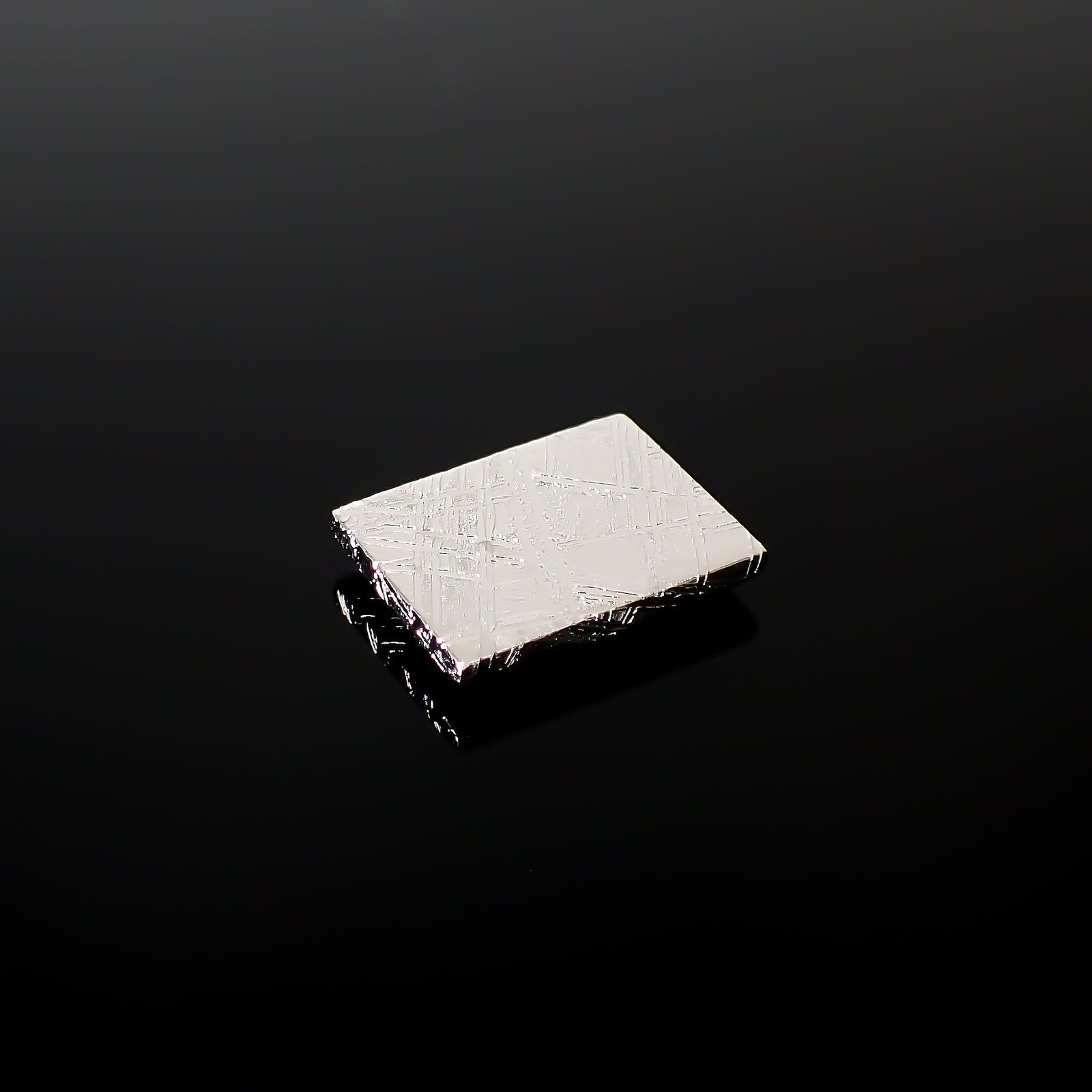 ムオニナルスタ隕石 発見地:スウェーデン 15.78ct[240125791]15.7x11.8mm前後