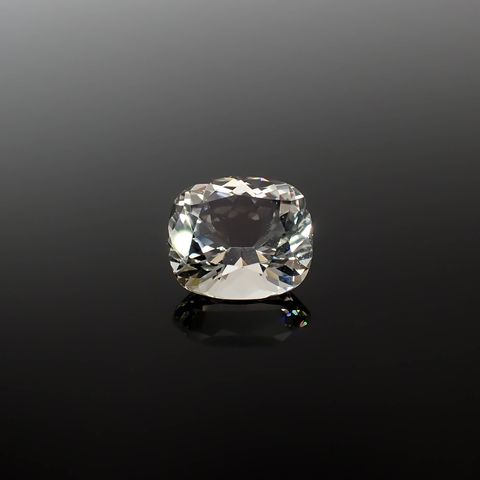 オーソクレース(宝石名ホワイト・オーソクレース)パキスタン産 2.99ct 識別済[250627996]10x8.7mm前後
