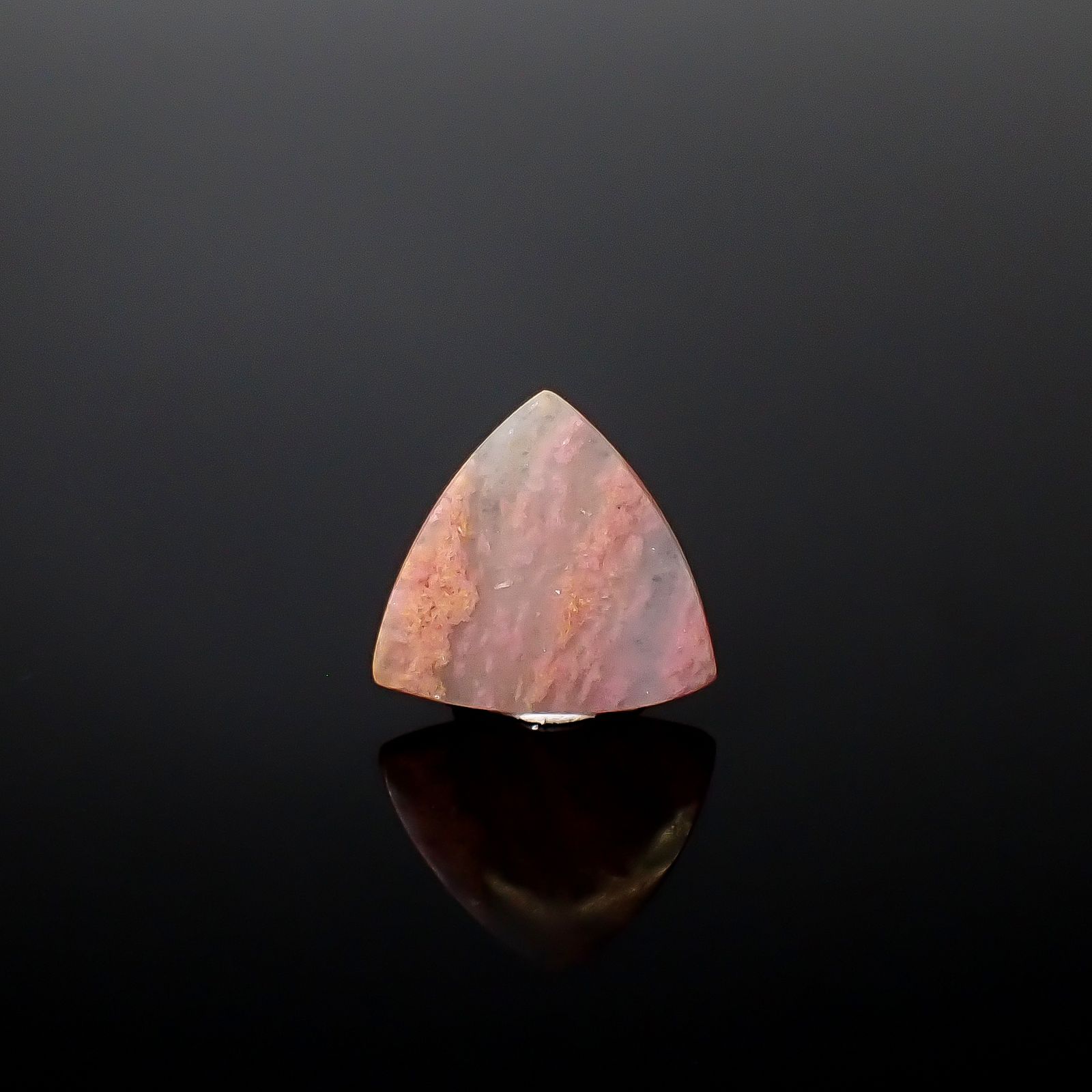 ピンクパッションクォーツ イタリア産 4.31ct [250730635]15.6x16.4mm前後