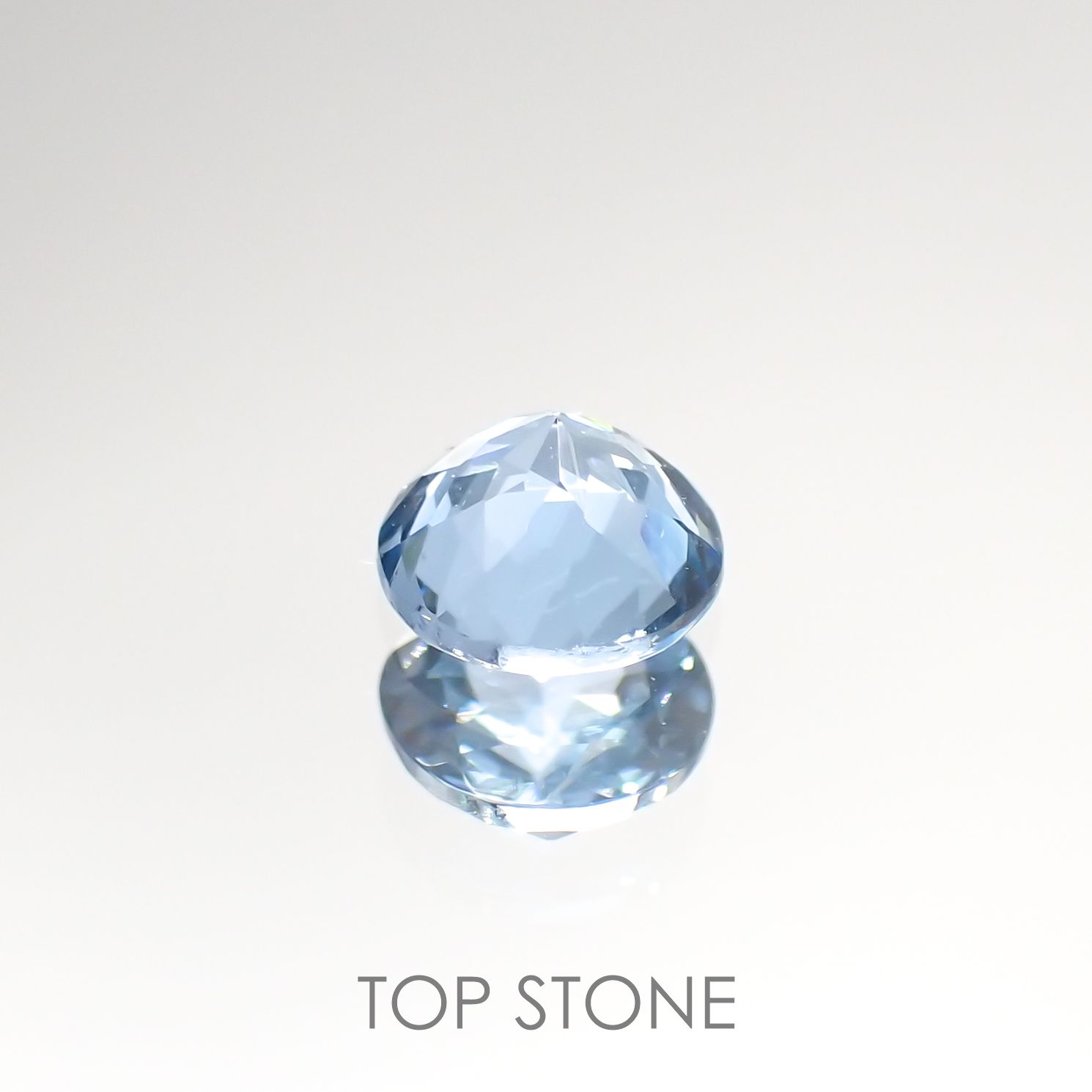 アクアマリン サンタマリアカラー(宝石名アクアマリン) モザンビーク産 0.38ct 識別済[210812597]4.8×4.8mm前後