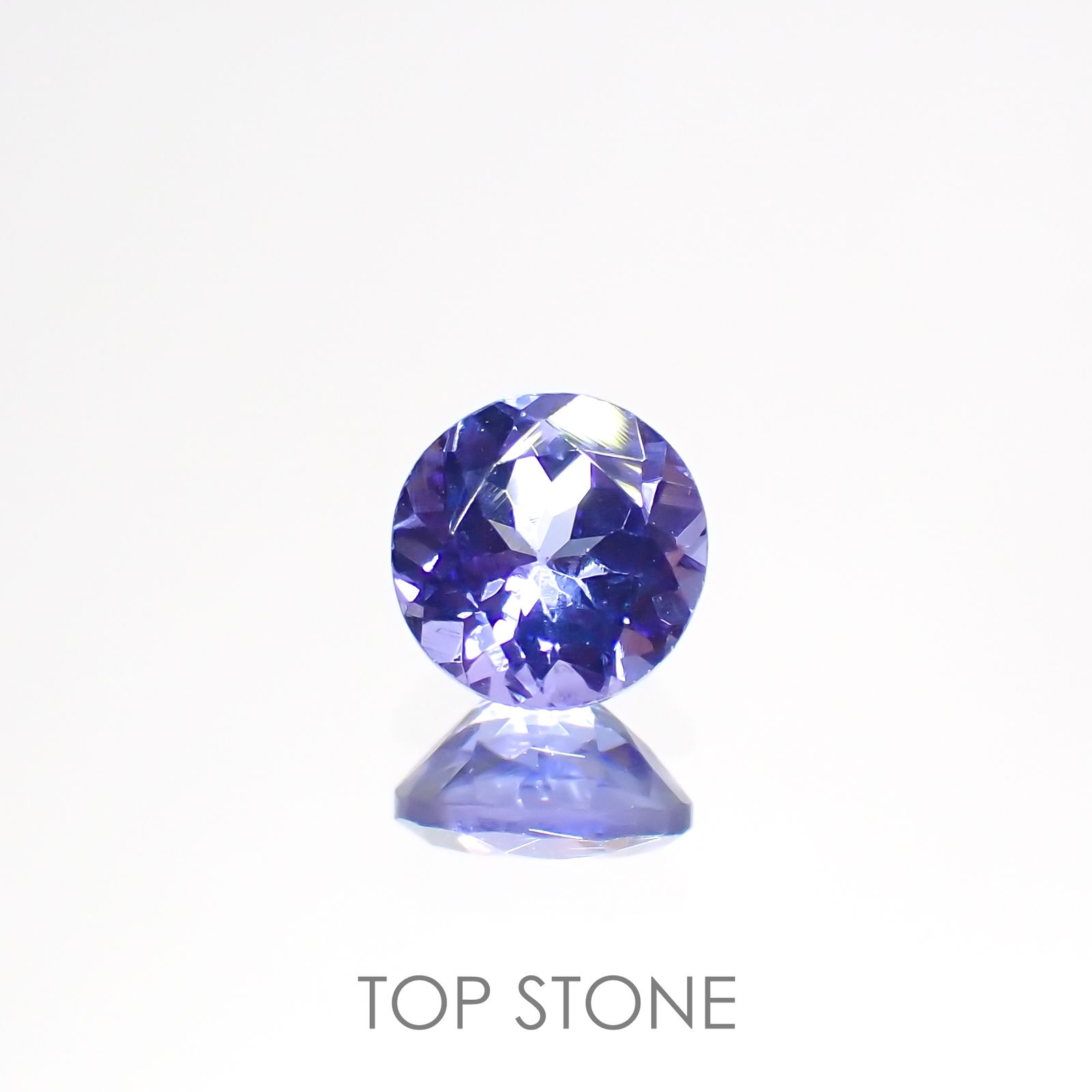 タンザナイト(宝石名タンザナイト)タンザニア産 0.59ct 識別済[220516044]5.2x5.1mm前後
