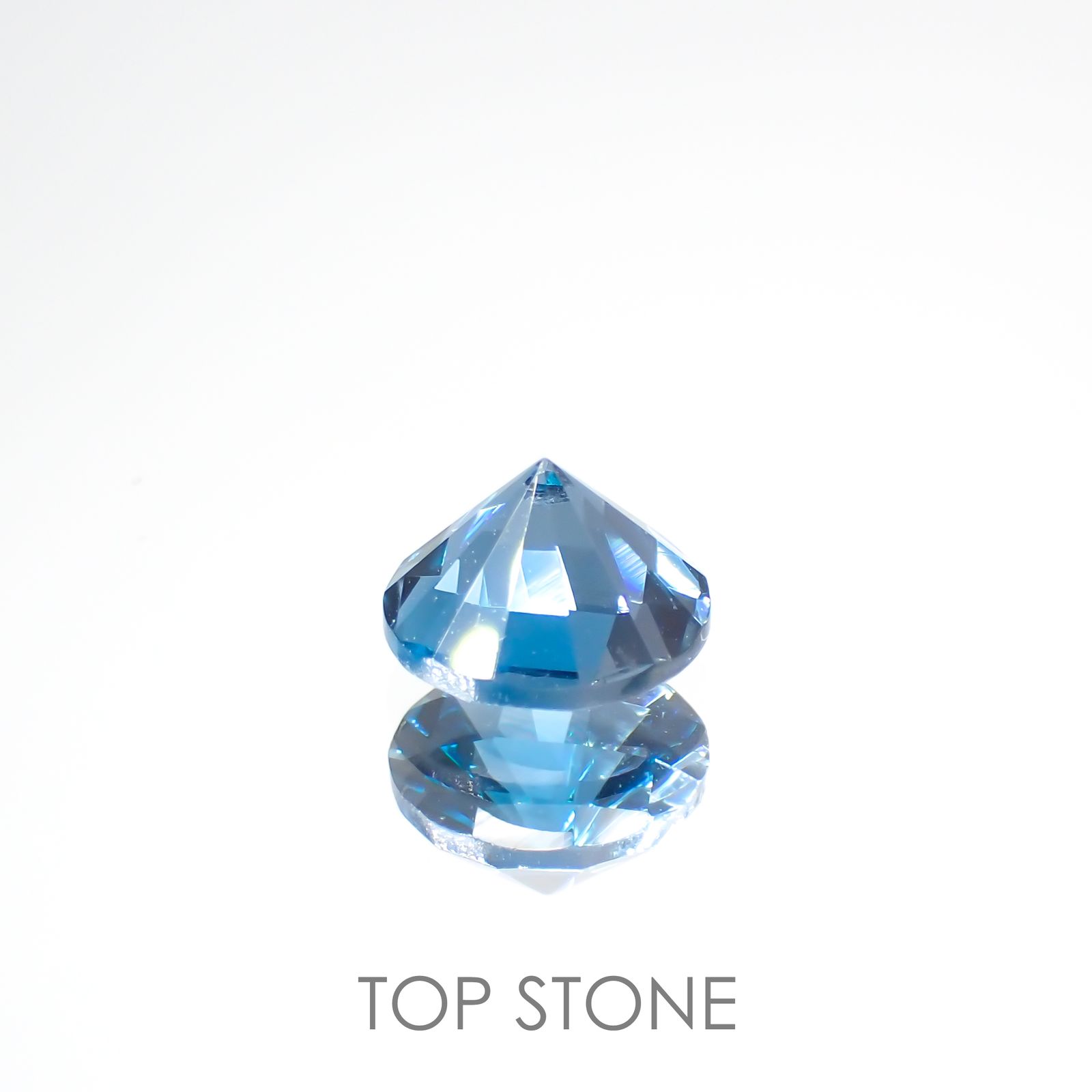 ◇チェッカーカット◇ロンドンブルートパーズ(宝石名ブルー・トパーズ) ブラジル産 1.23ct 識別済[210913042]6.5×6.5mm前後