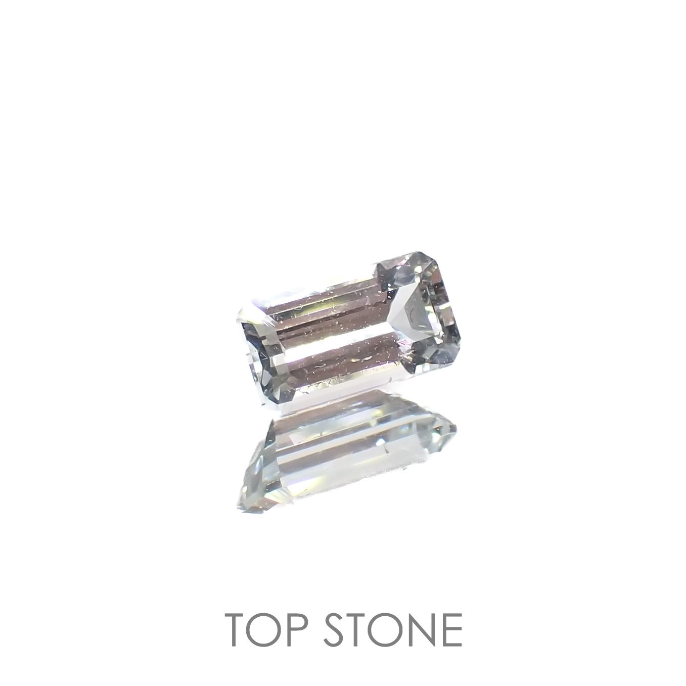 ジェレメジェバイト(宝石名エレメジェバイト)ナミビア産 0.37ct 識別済[220616313]5.7x3mm前後