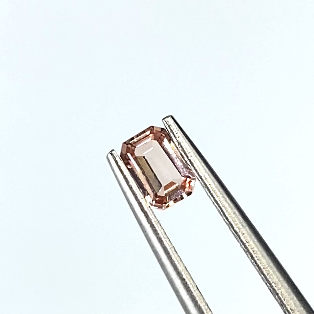 インペリアルトパーズ(宝石名トパーズ)ブラジル産 0.27ct 識別済 インペリアルトパーズ(宝石名トパーズ)ブラジル産 0.27ct 識別済