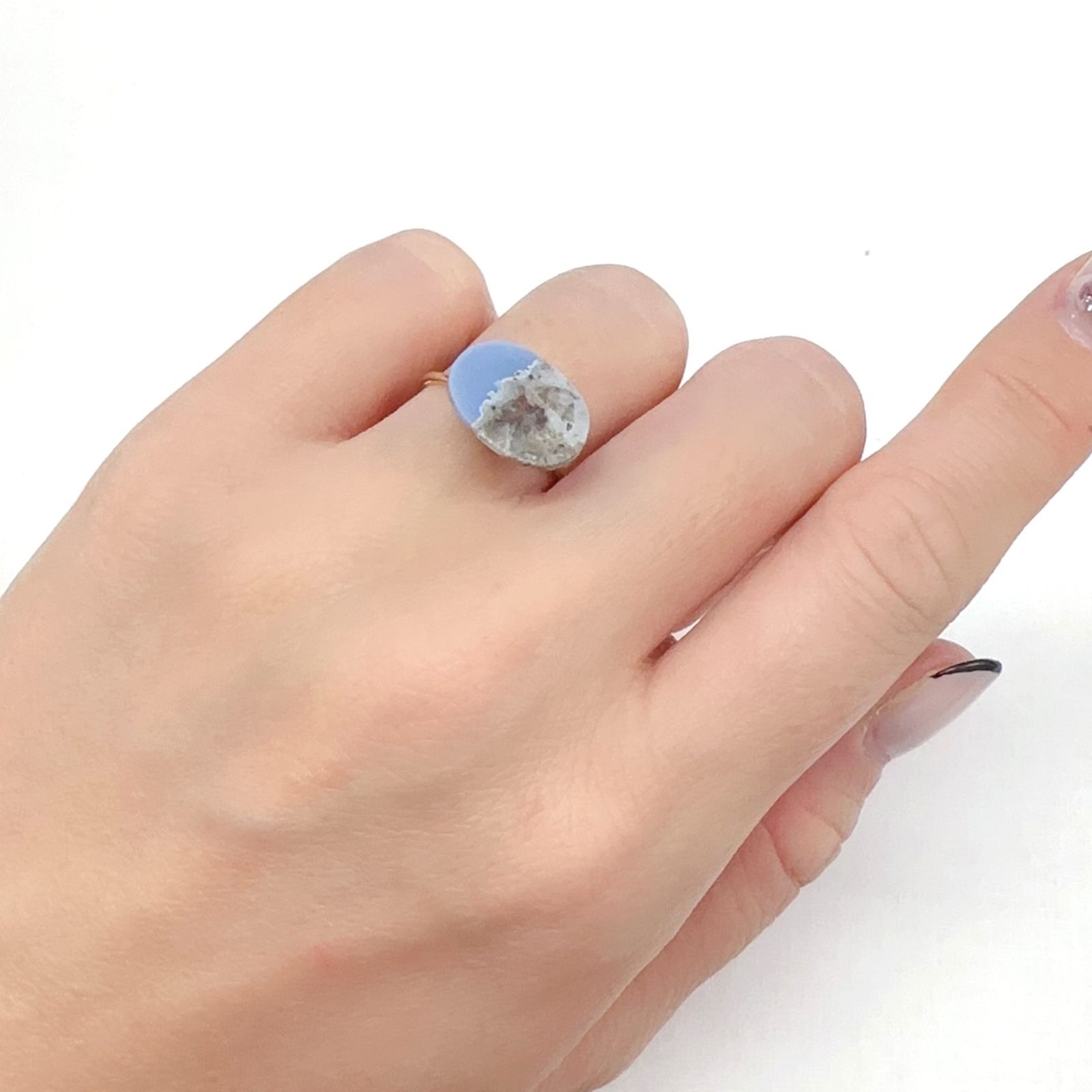 マトリックスブルーオパール アメリカ・オレゴン州産 4.33ct[240125730]13.5x9.9mm前後