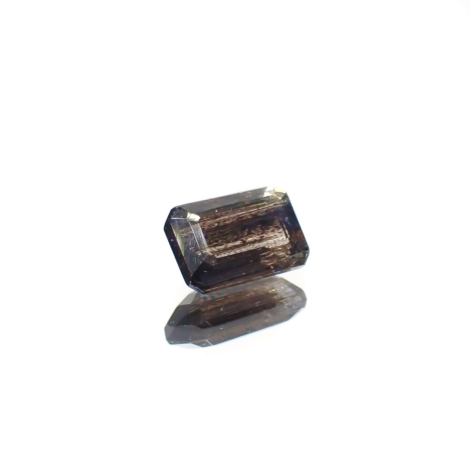 レインボースキャポライト ブラジル産 0.47ct [240326862]6x3.9mm前後
