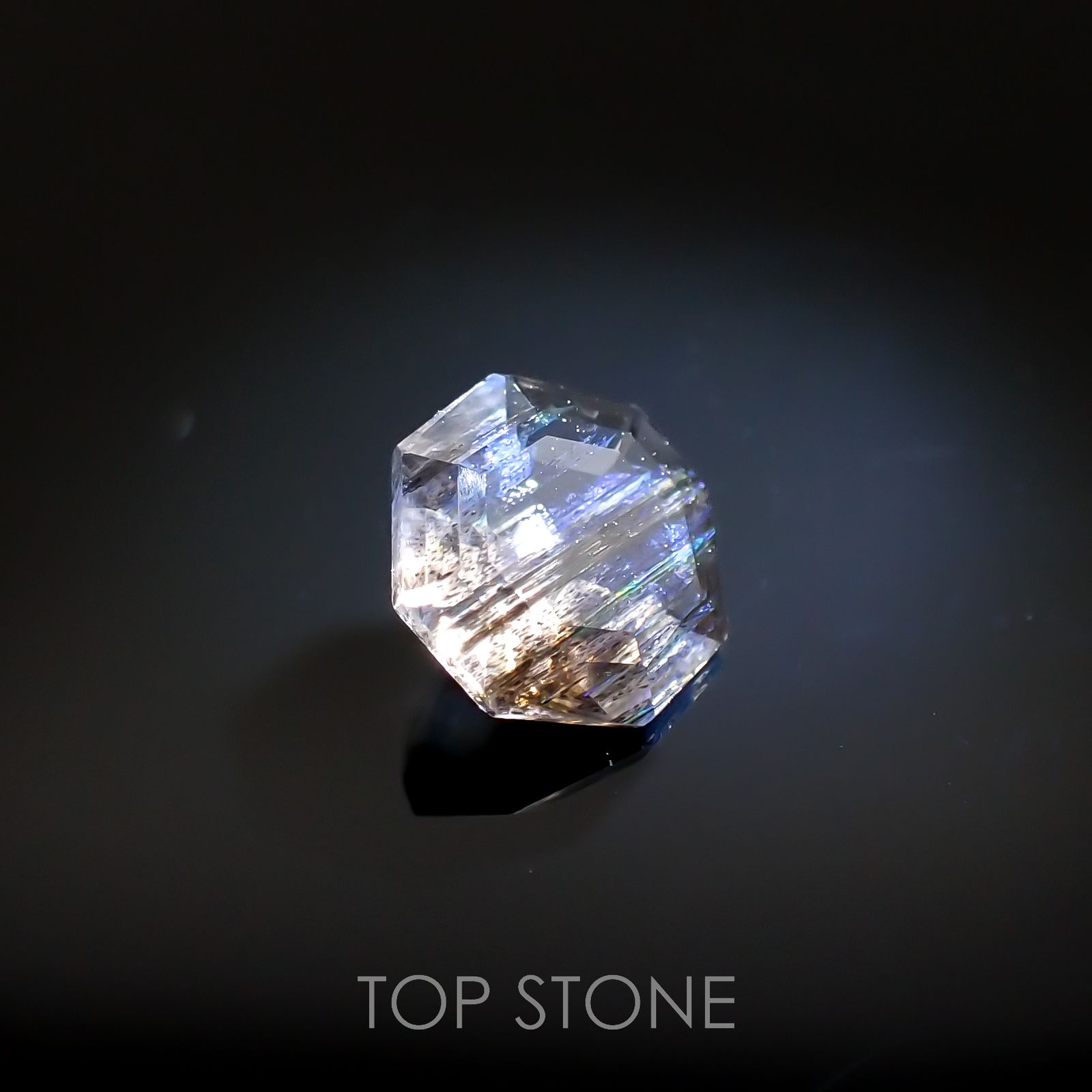 ◇オクタゴンカット◇レインボースキャポライト ブラジル産 0.58ct[221018332]6x5.7mm前後